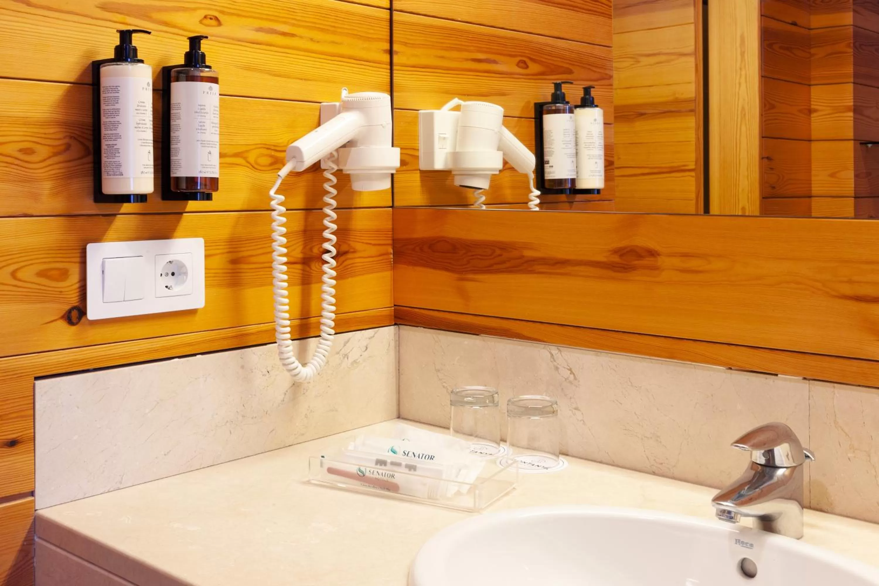 Bathroom in Montanyà