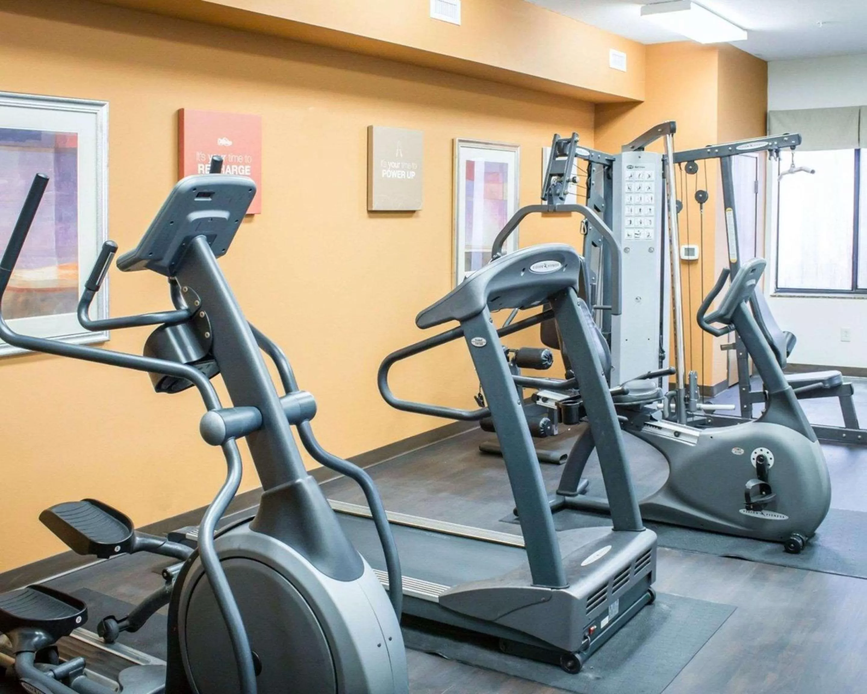Fitness centre/facilities in Comfort Suites Sanford
