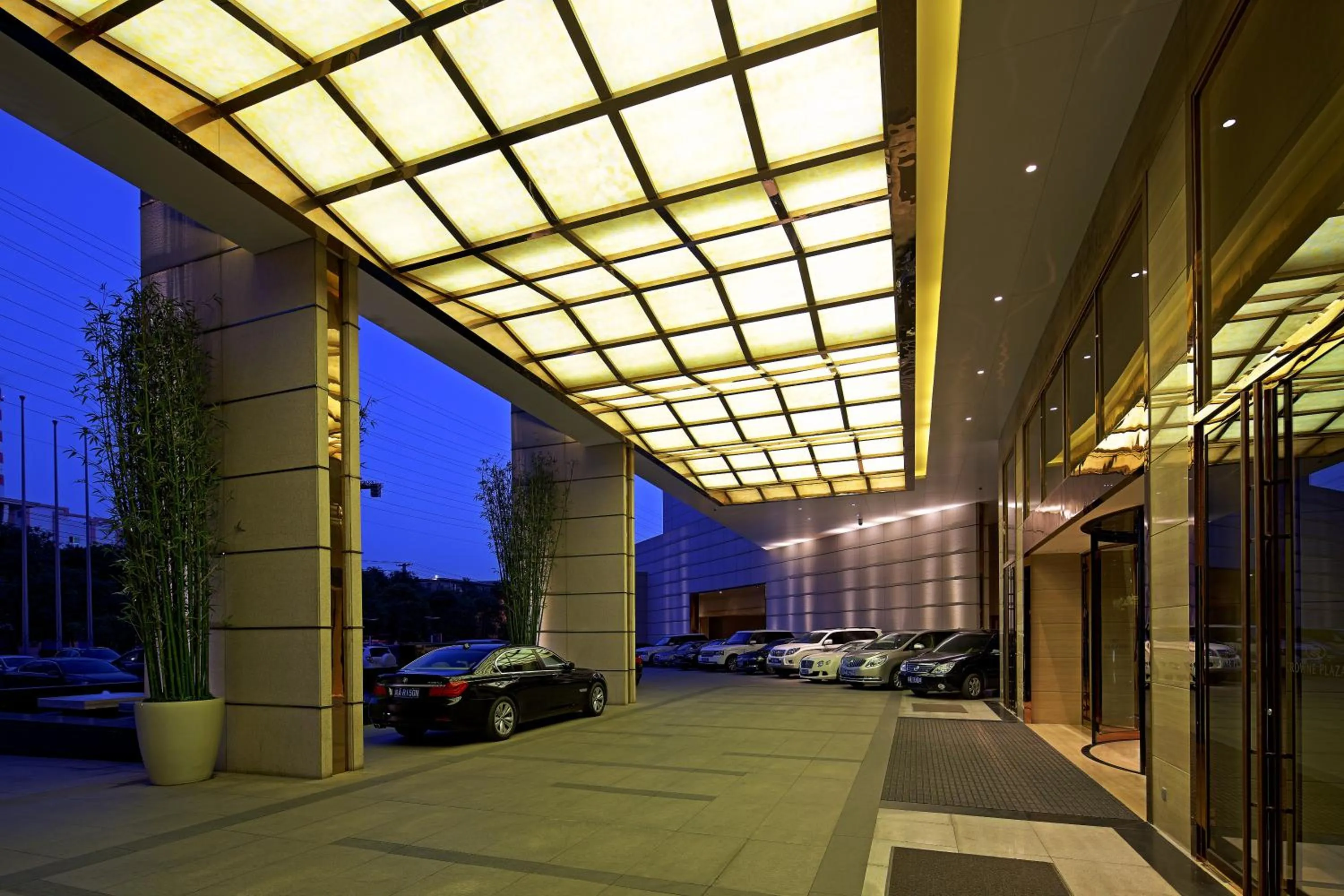 Property building in Crowne Plaza Xi'an by IHG