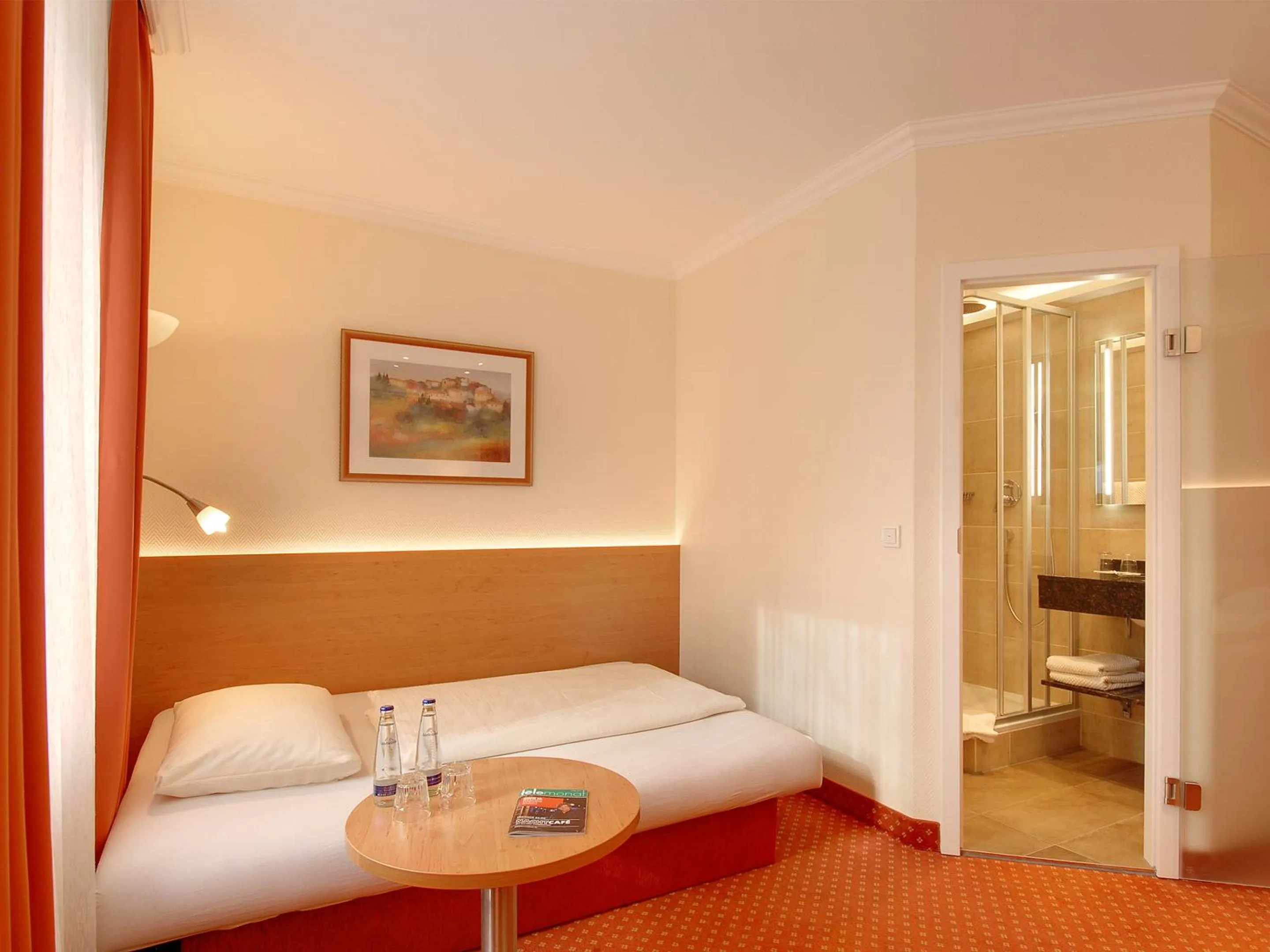 Decorative detail, Bed in Hotel Kriemhild am Hirschgarten