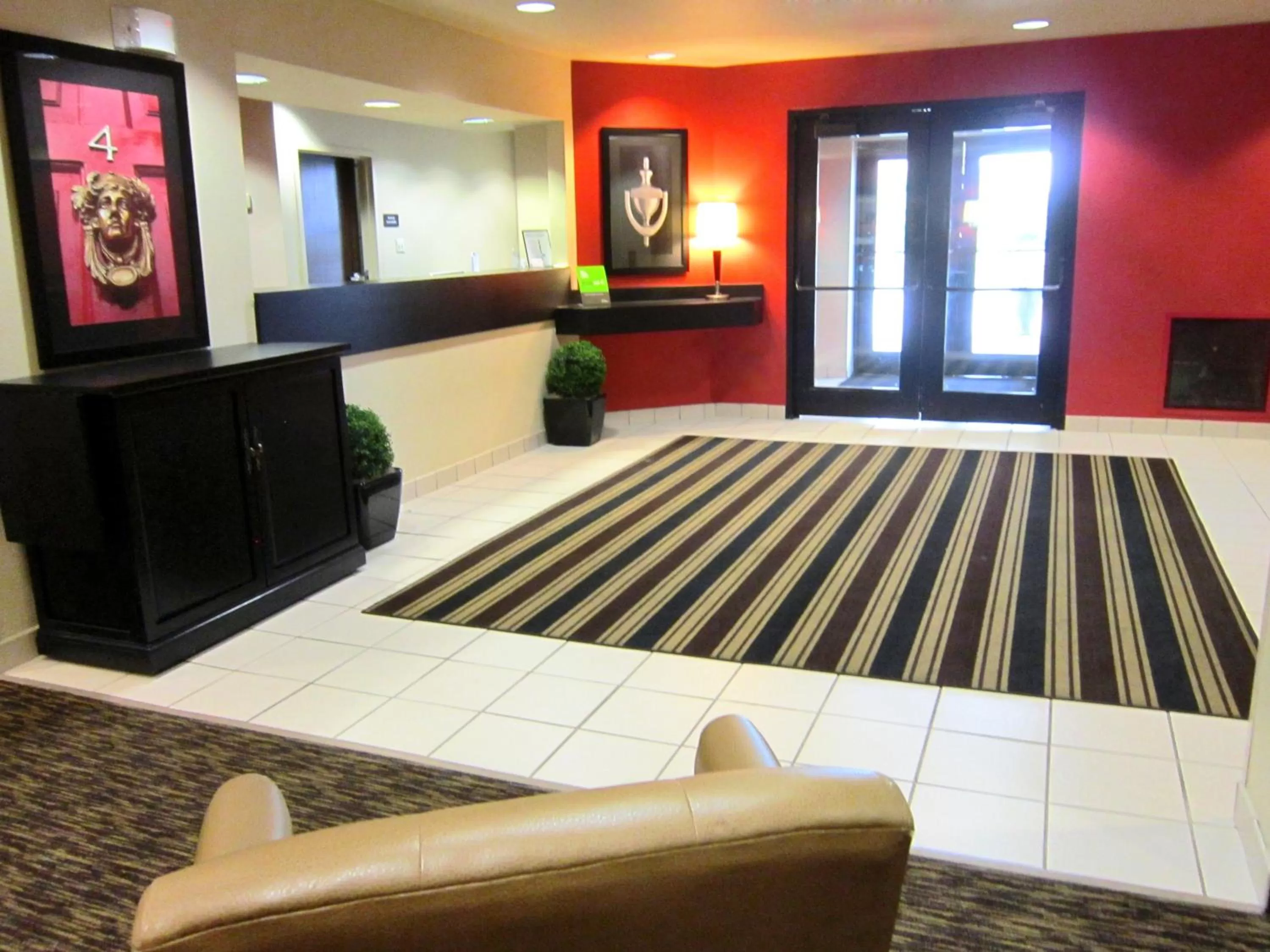Lobby or reception, Bed in Extended Stay America Select Suites - Baton Rouge - Citiplace