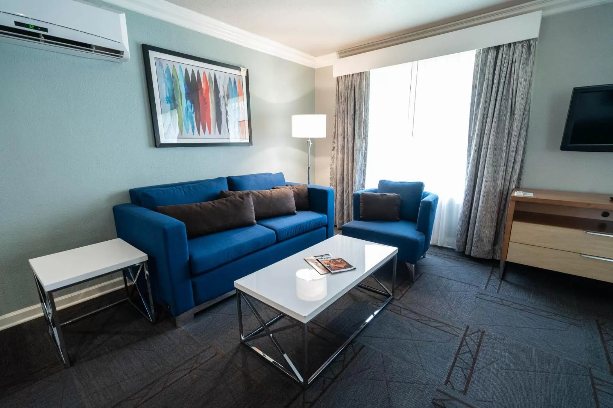 Living room in Alexis Park All Suite Resort