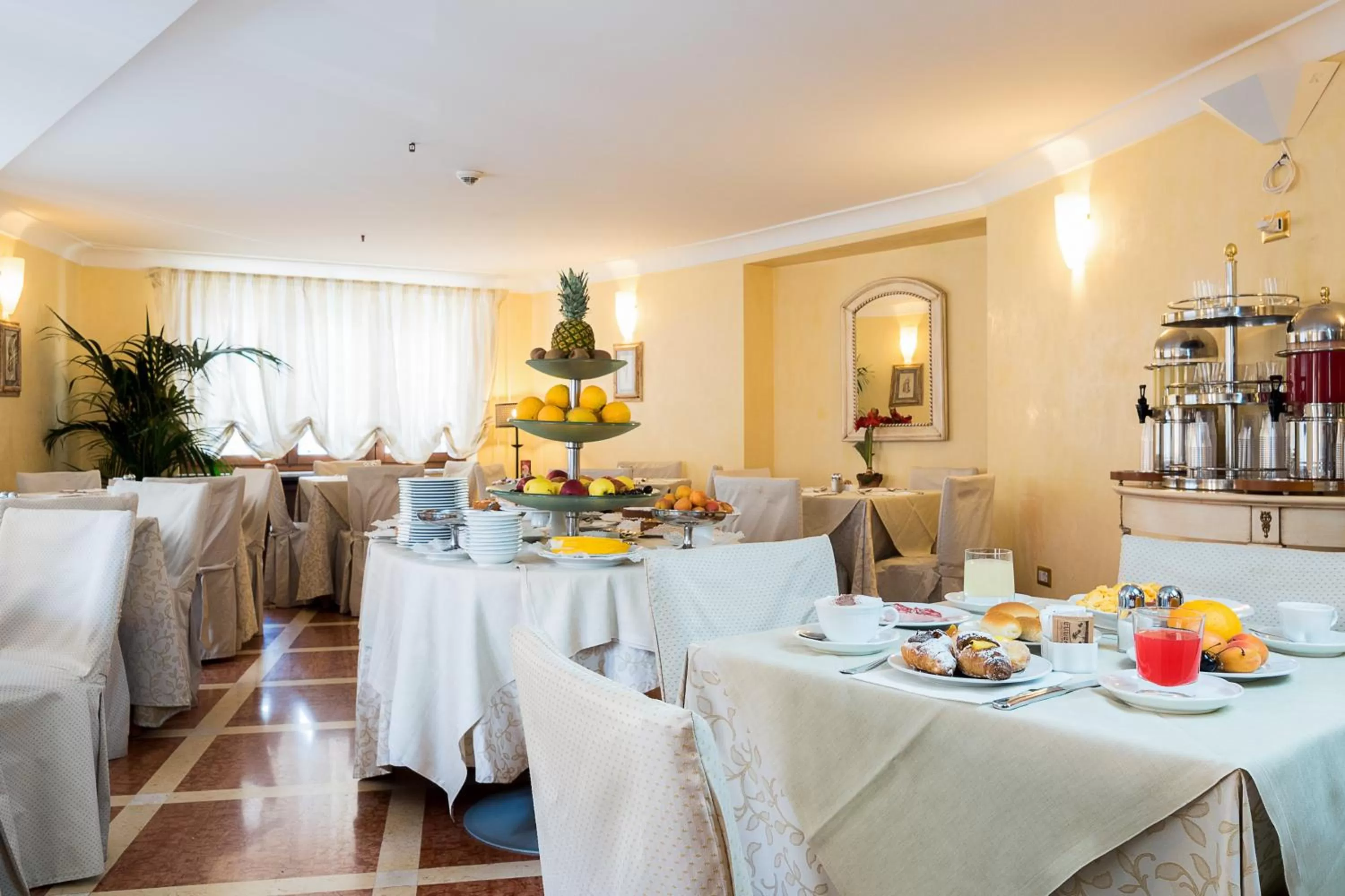 Restaurant/places to eat in Hotel Vecchio Borgo