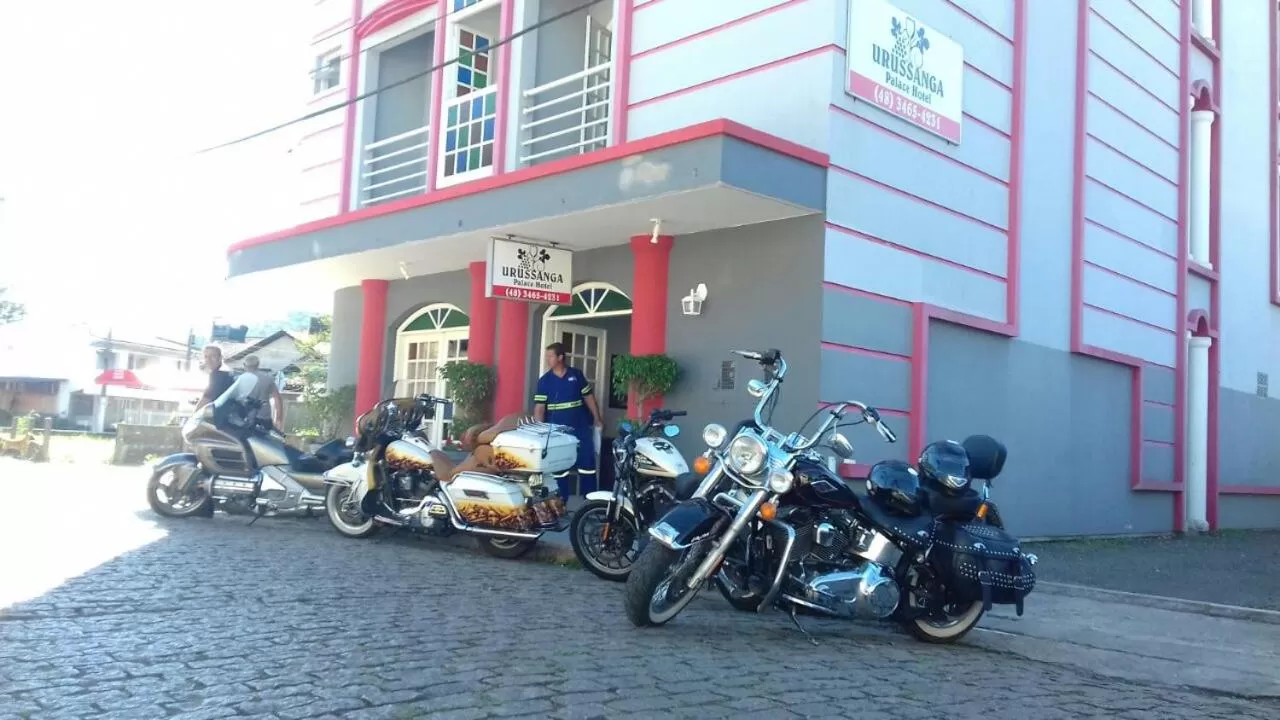 Property Building in Urussanga Hotel