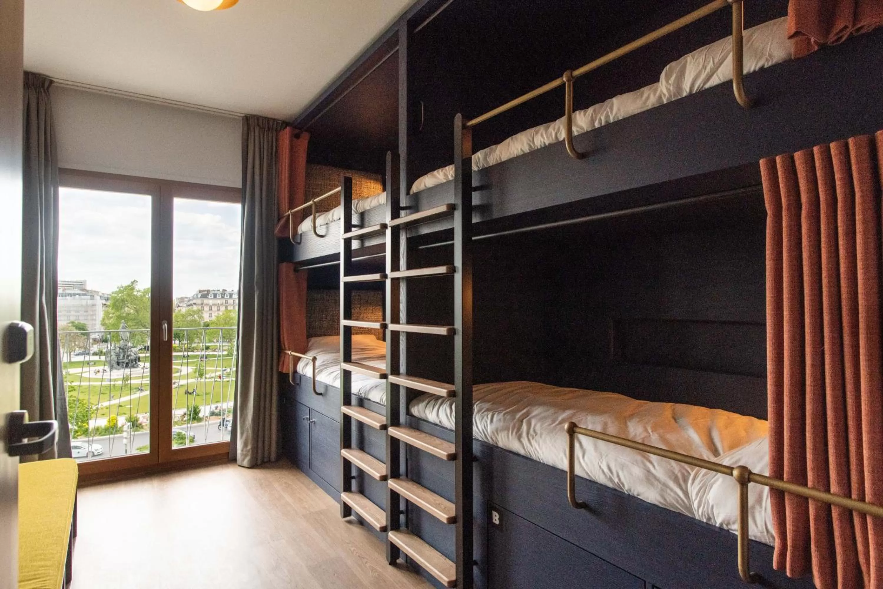 bunk bed, Bed in The People - Paris Nation