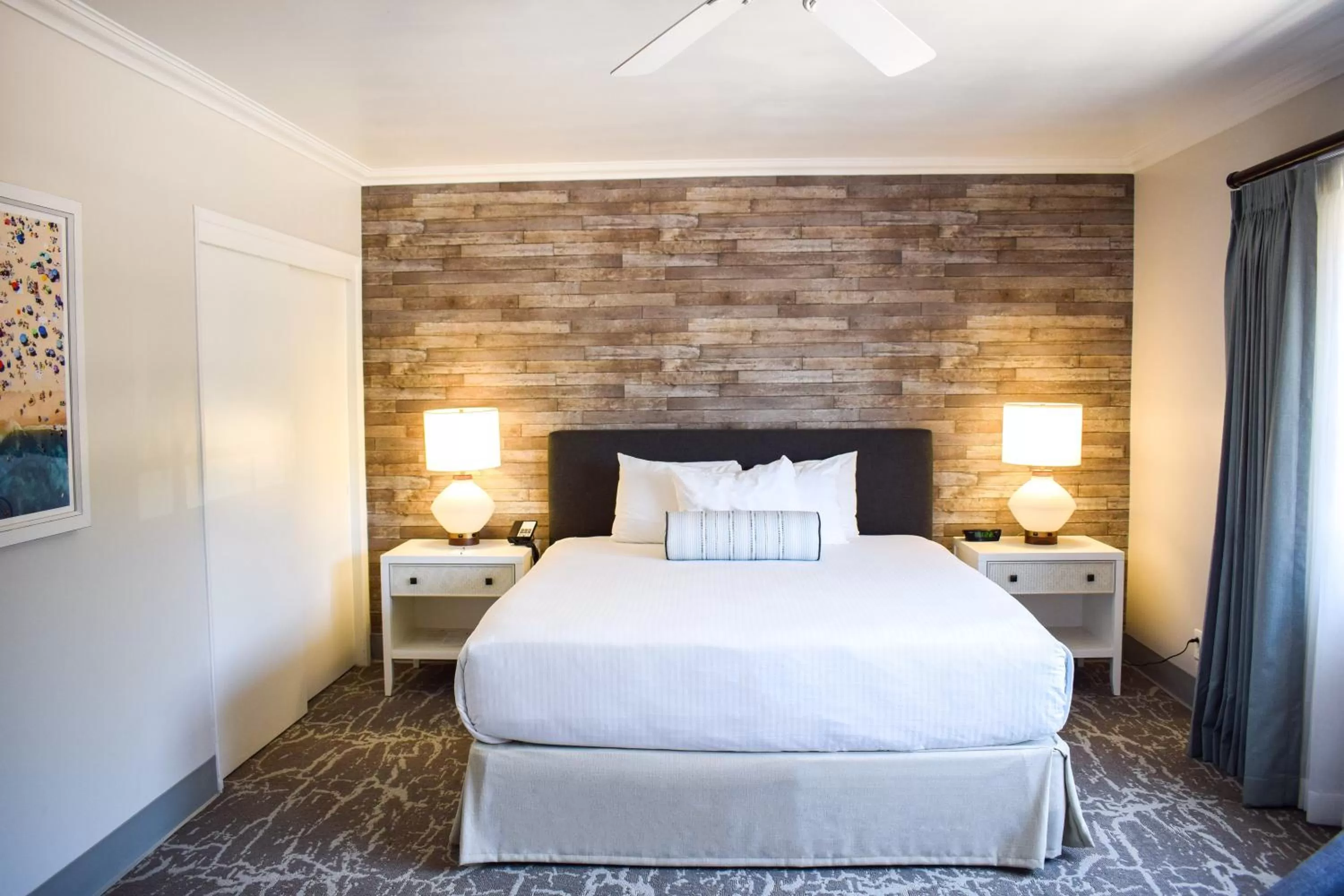 Bed in Beachside Inn