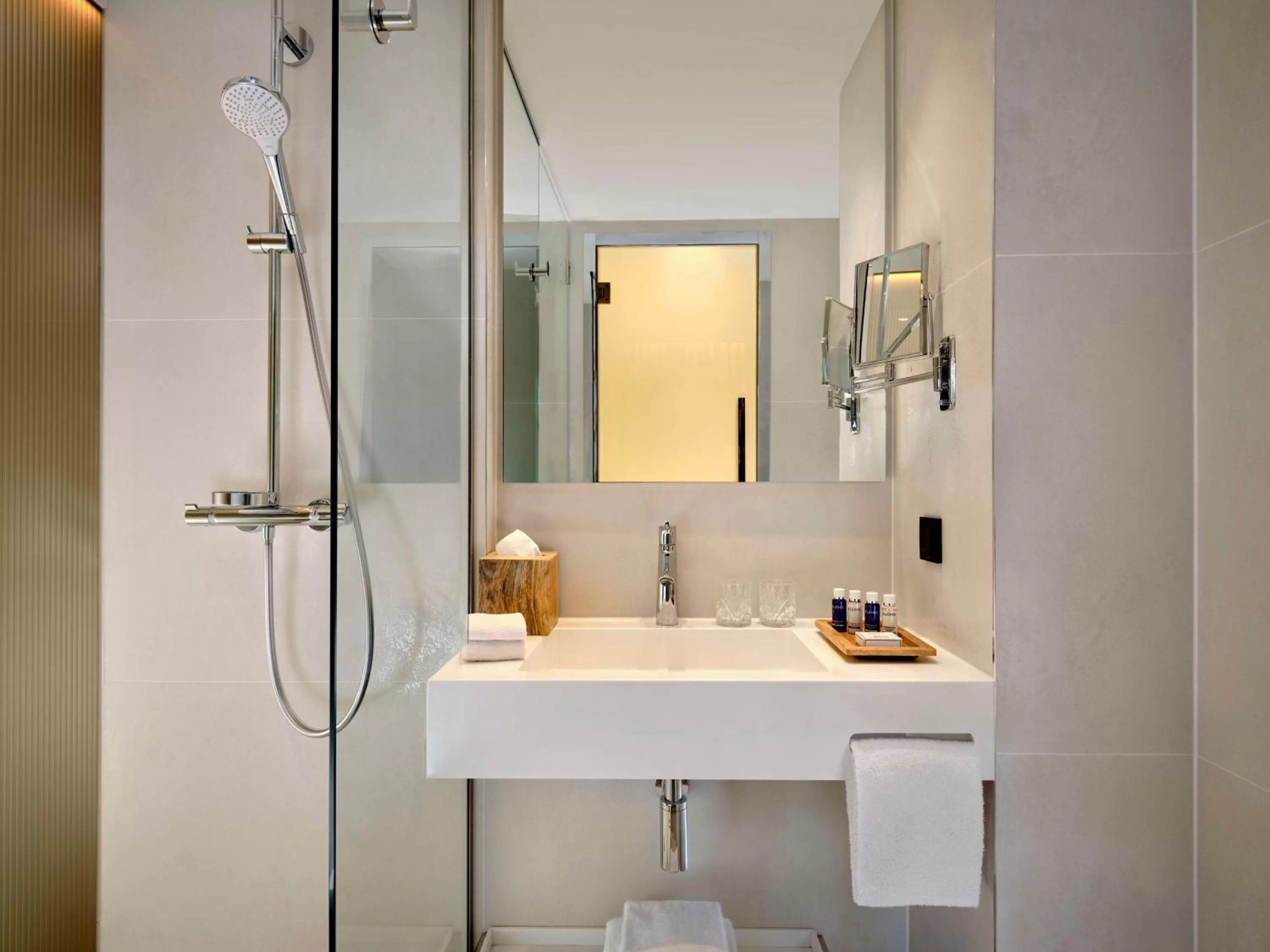 Bedroom in Park Plaza Vondelpark Amsterdam