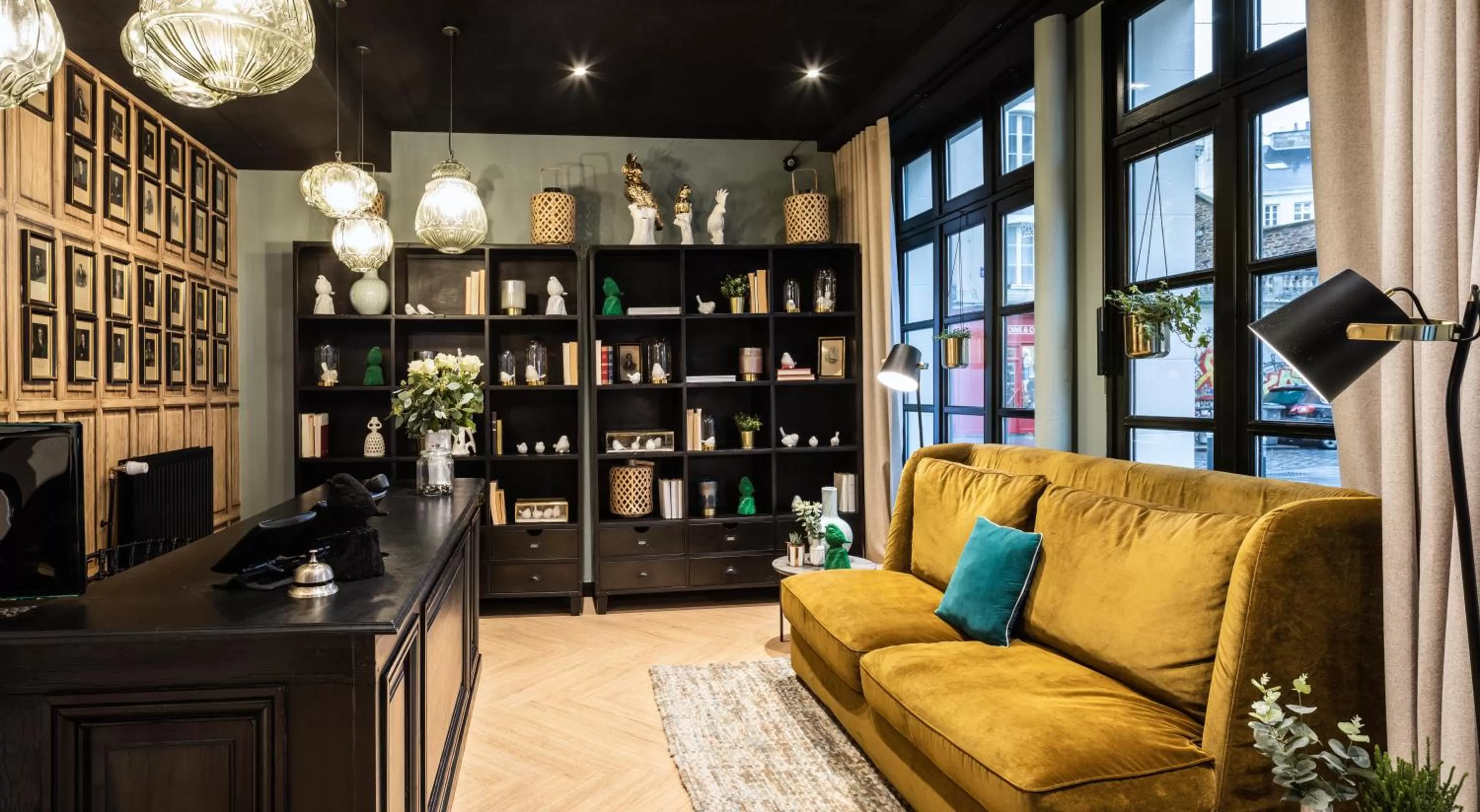 Lobby or reception in Hôtel Lanjuinais