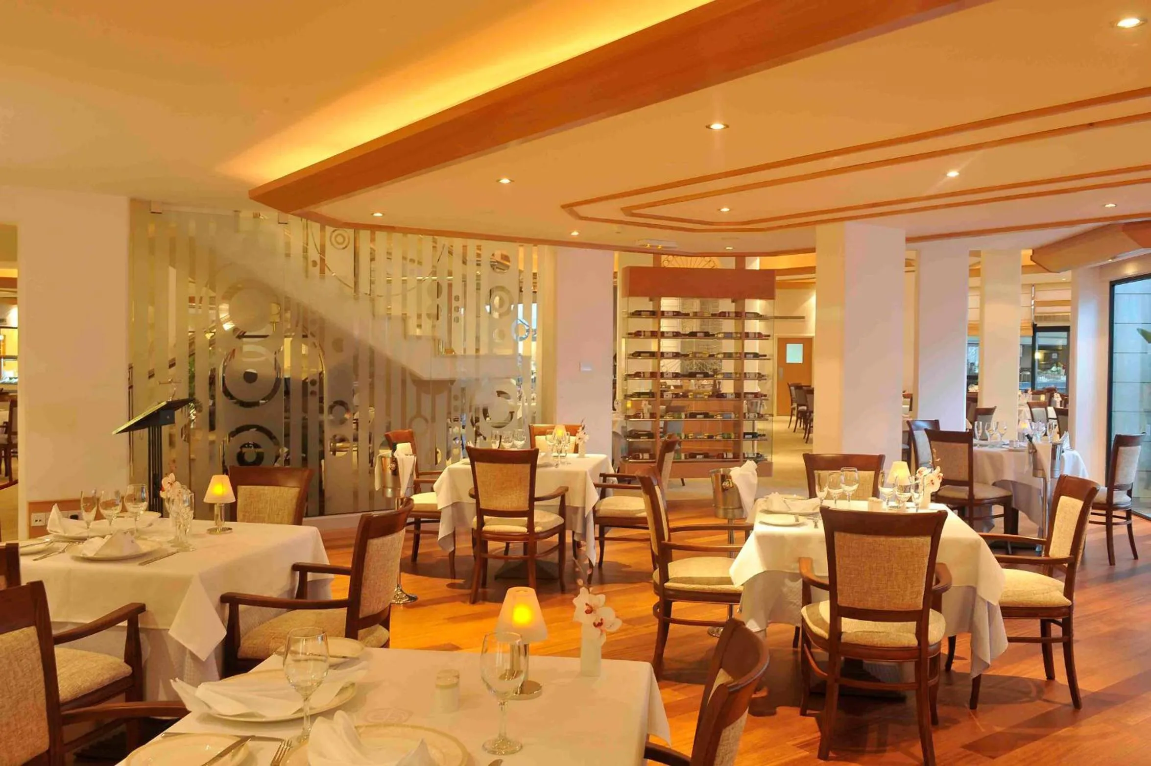 Restaurant/places to eat in Constantinou Bros Asimina Suites Hotel