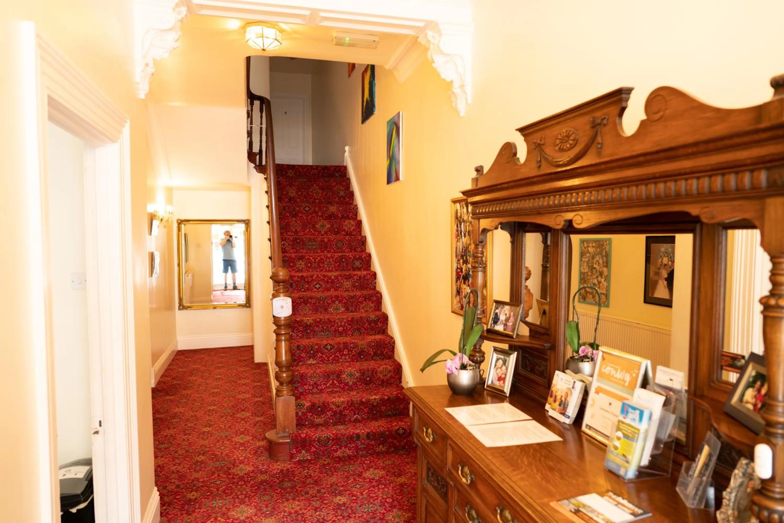Lobby or reception in Llandudno Hostel