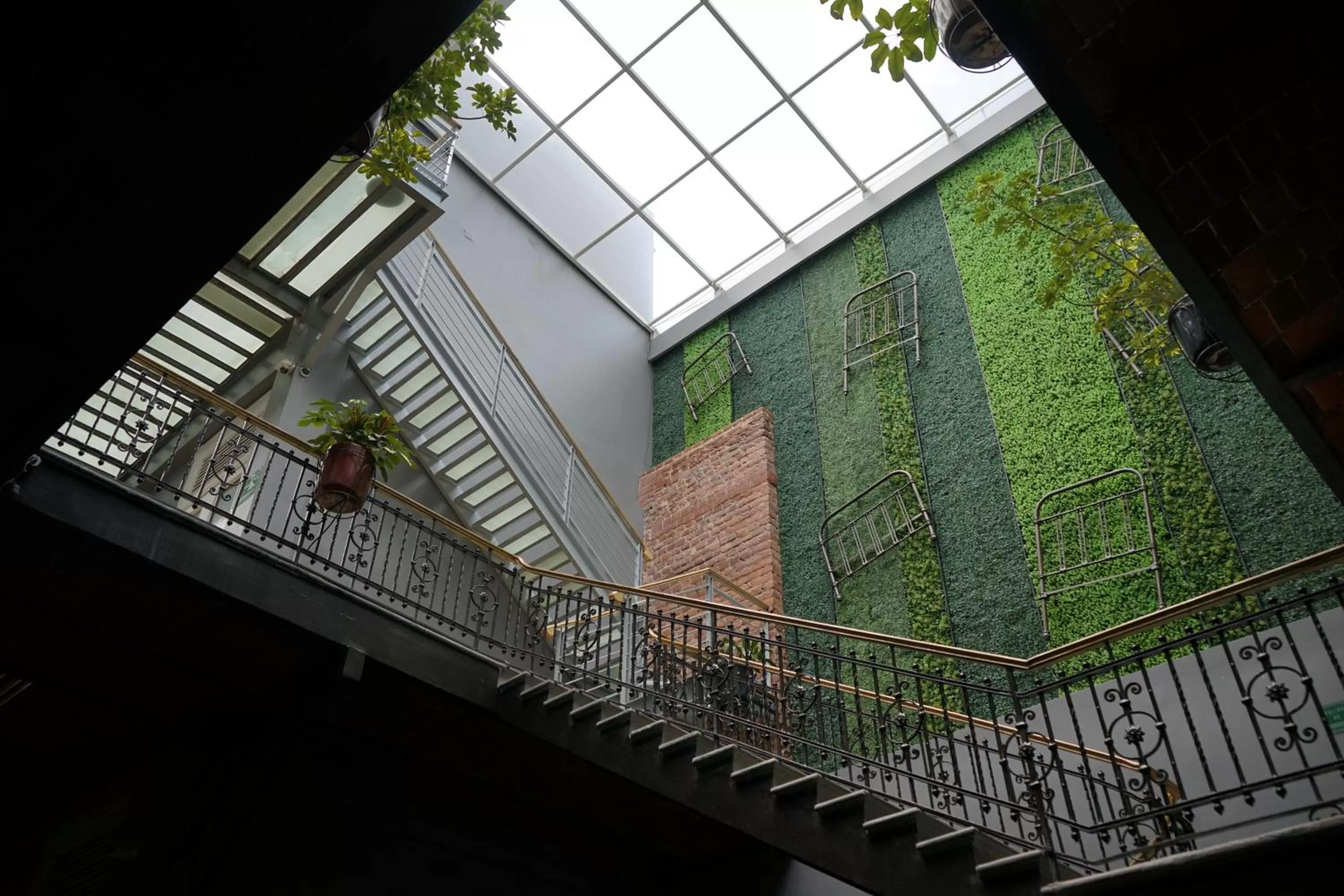 Property building in Hotel Principal