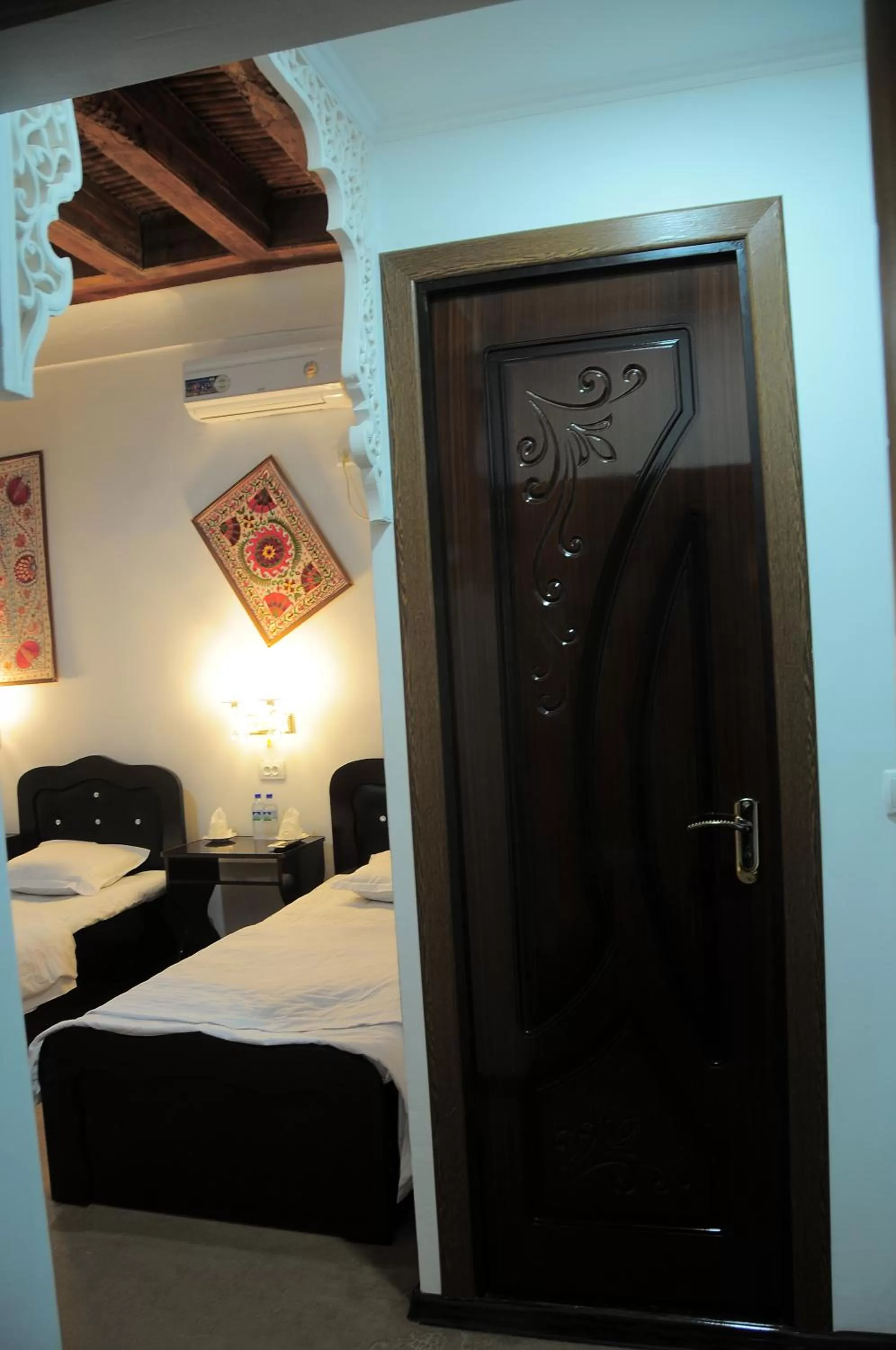 Photo of the whole room, Bed in Al Bukhari