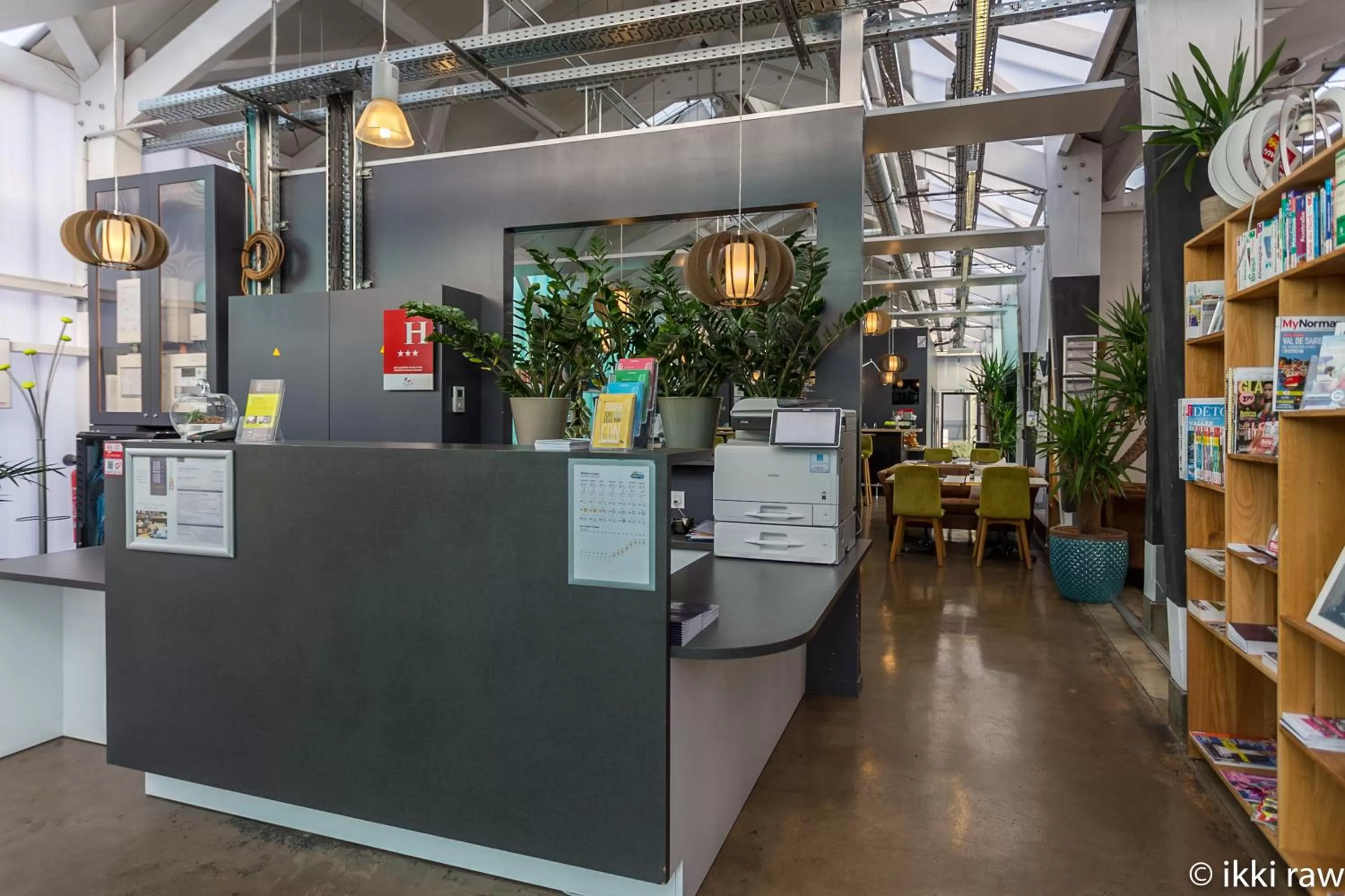 Restaurant/places to eat in Hotel Libera Caen Colombelles