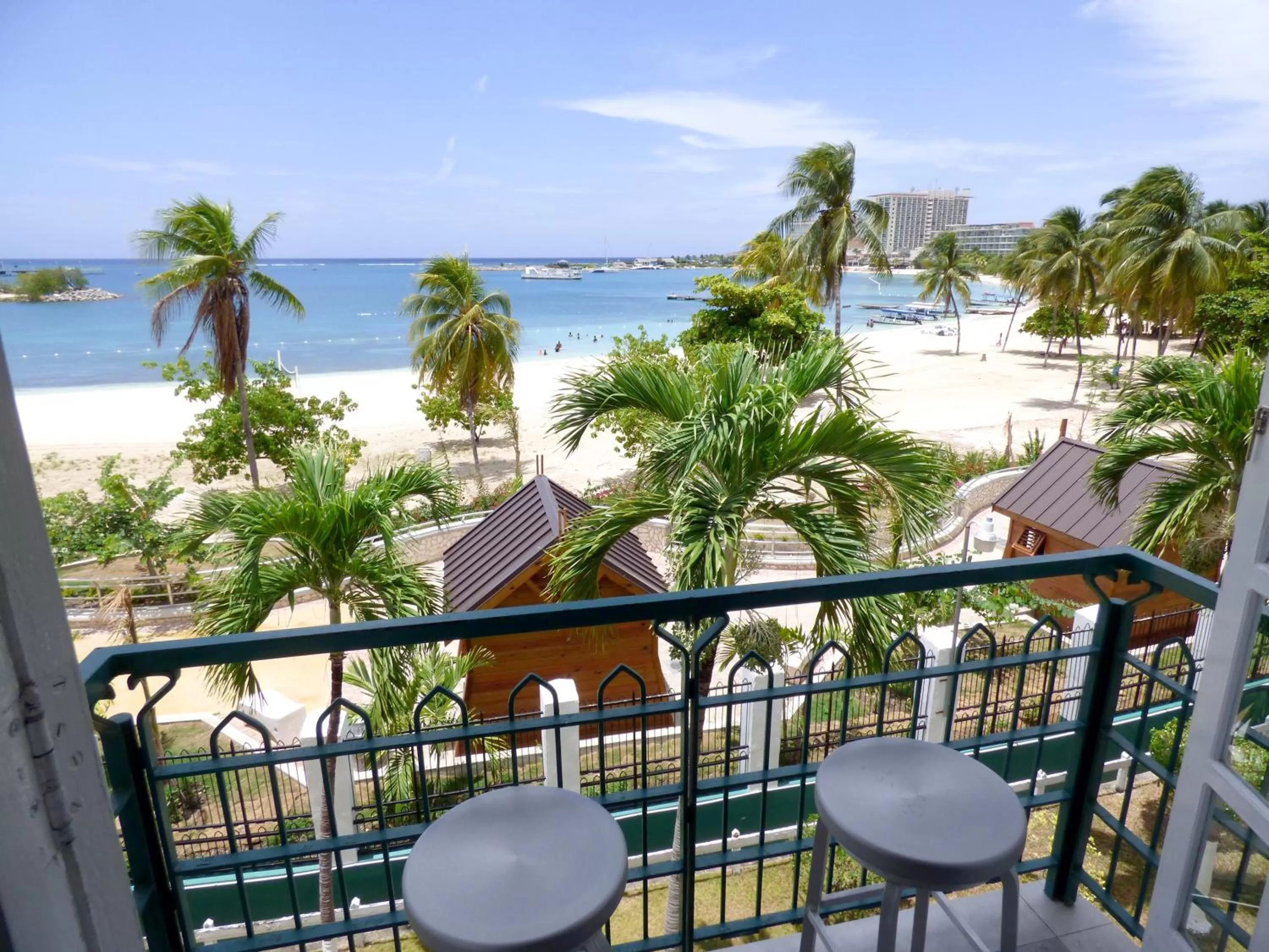 Facade/entrance in Beach Two Bedroom Loft Suite E29