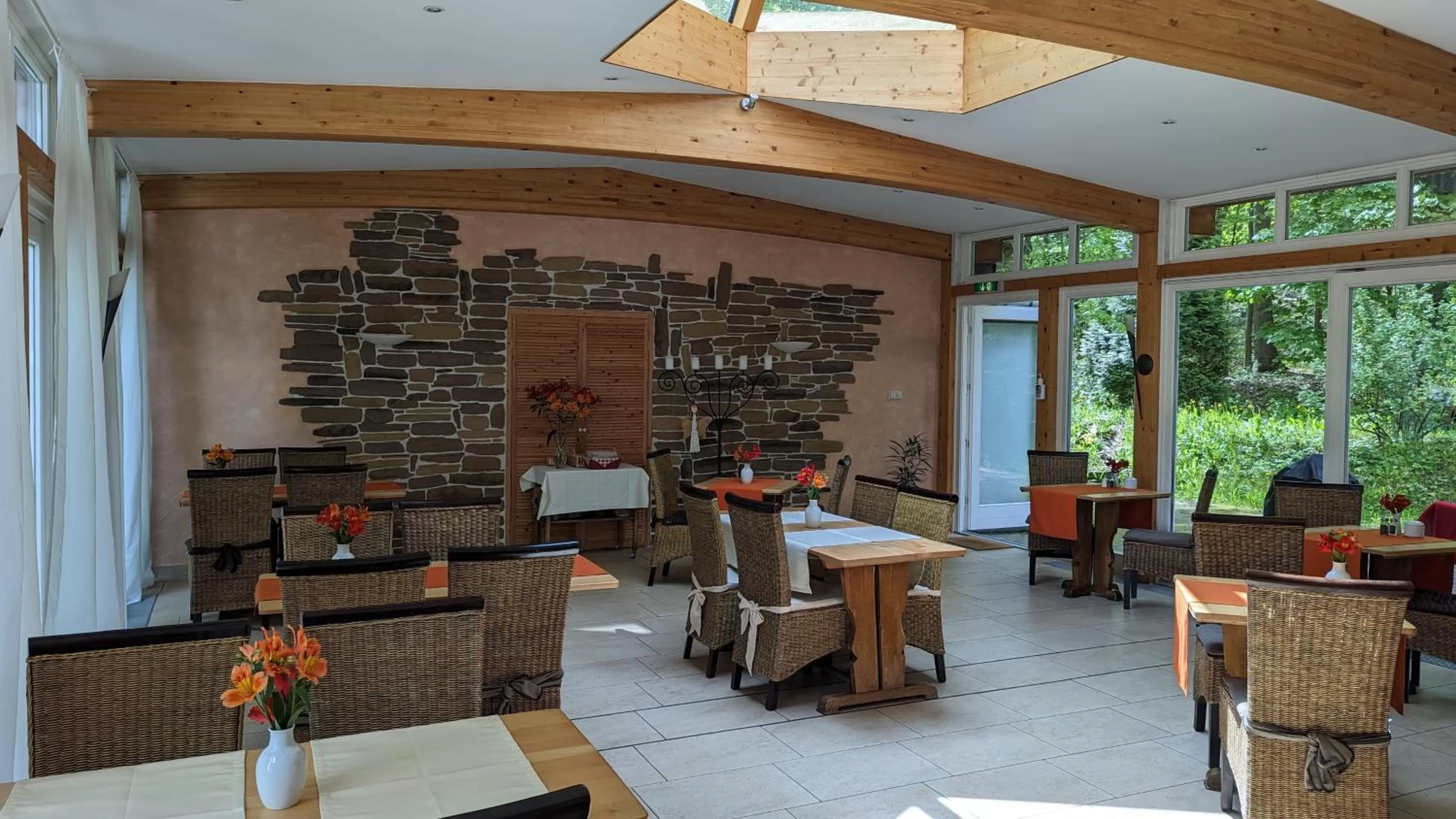 Banquet/Function facilities, Restaurant/Places to Eat in Naturhotel Forsthaus