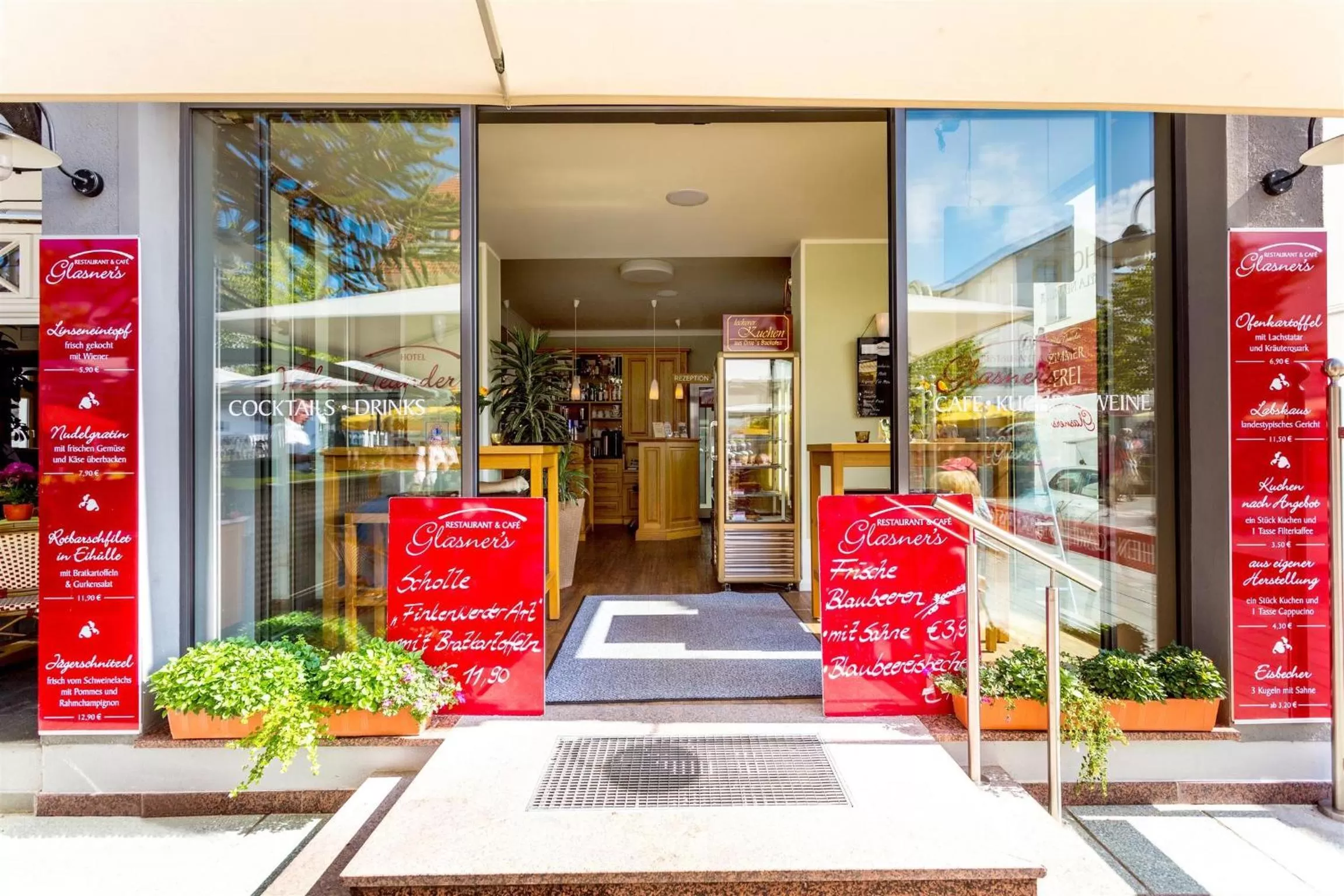 Restaurant/places to eat in Hotel Villa Neander