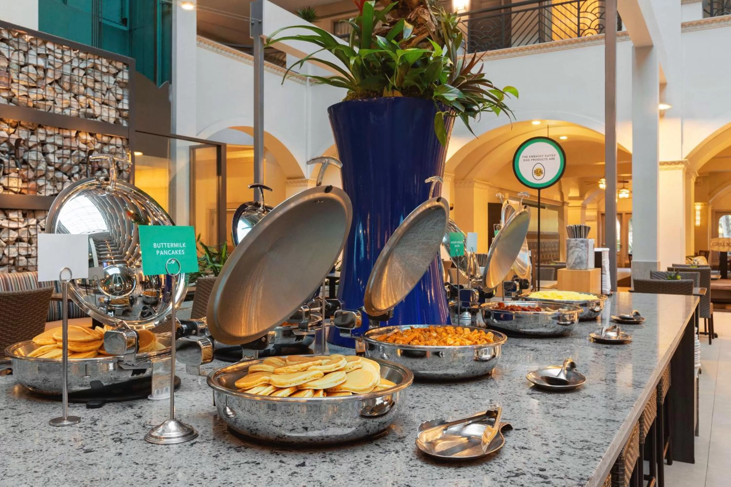 Breakfast in Embassy Suites by Hilton Miami International Airport