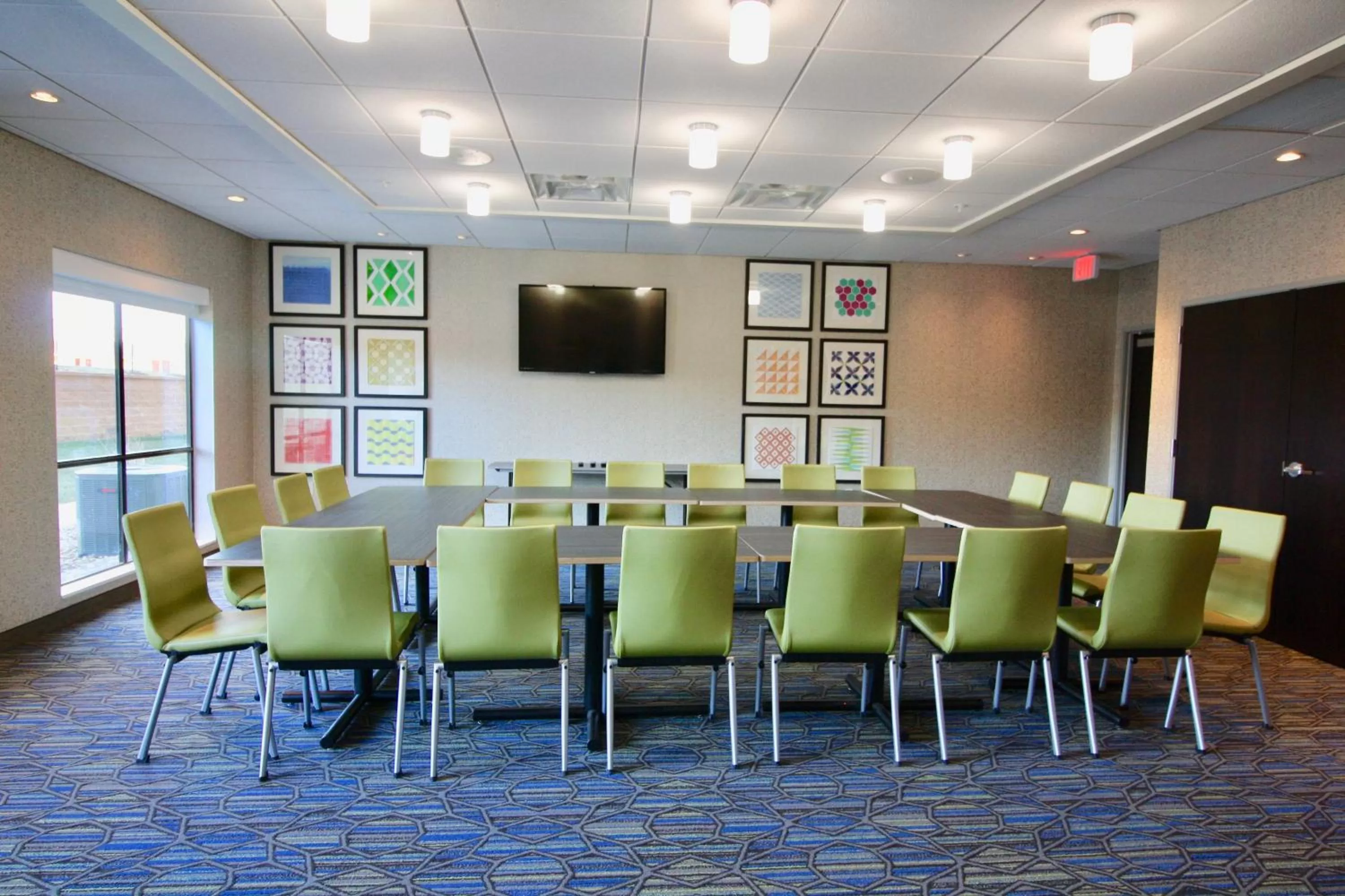 Meeting/conference room in Holiday Inn Express & Suites - Kirksville - University Area by IHG