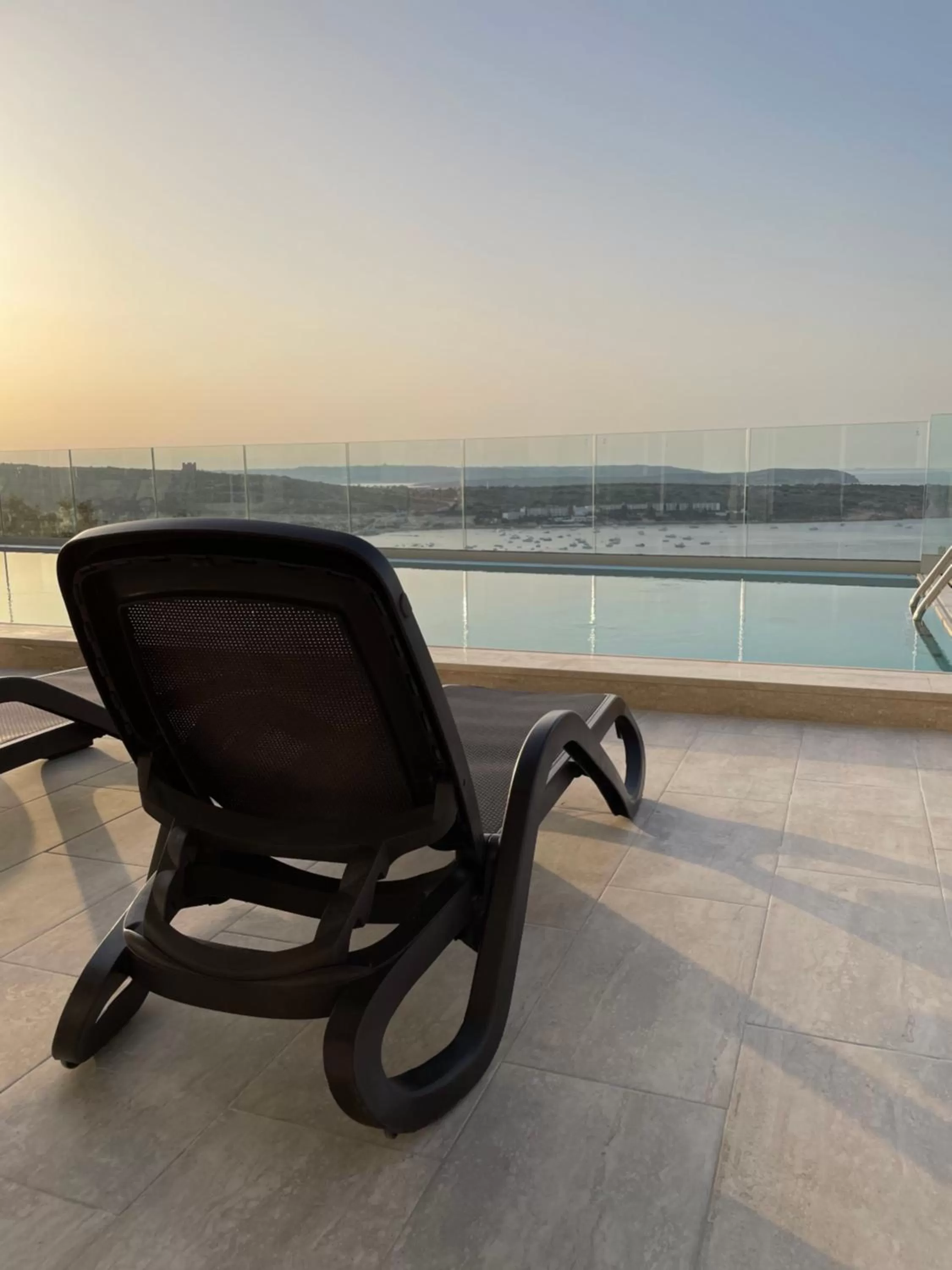 Swimming pool in Hotel VIU57