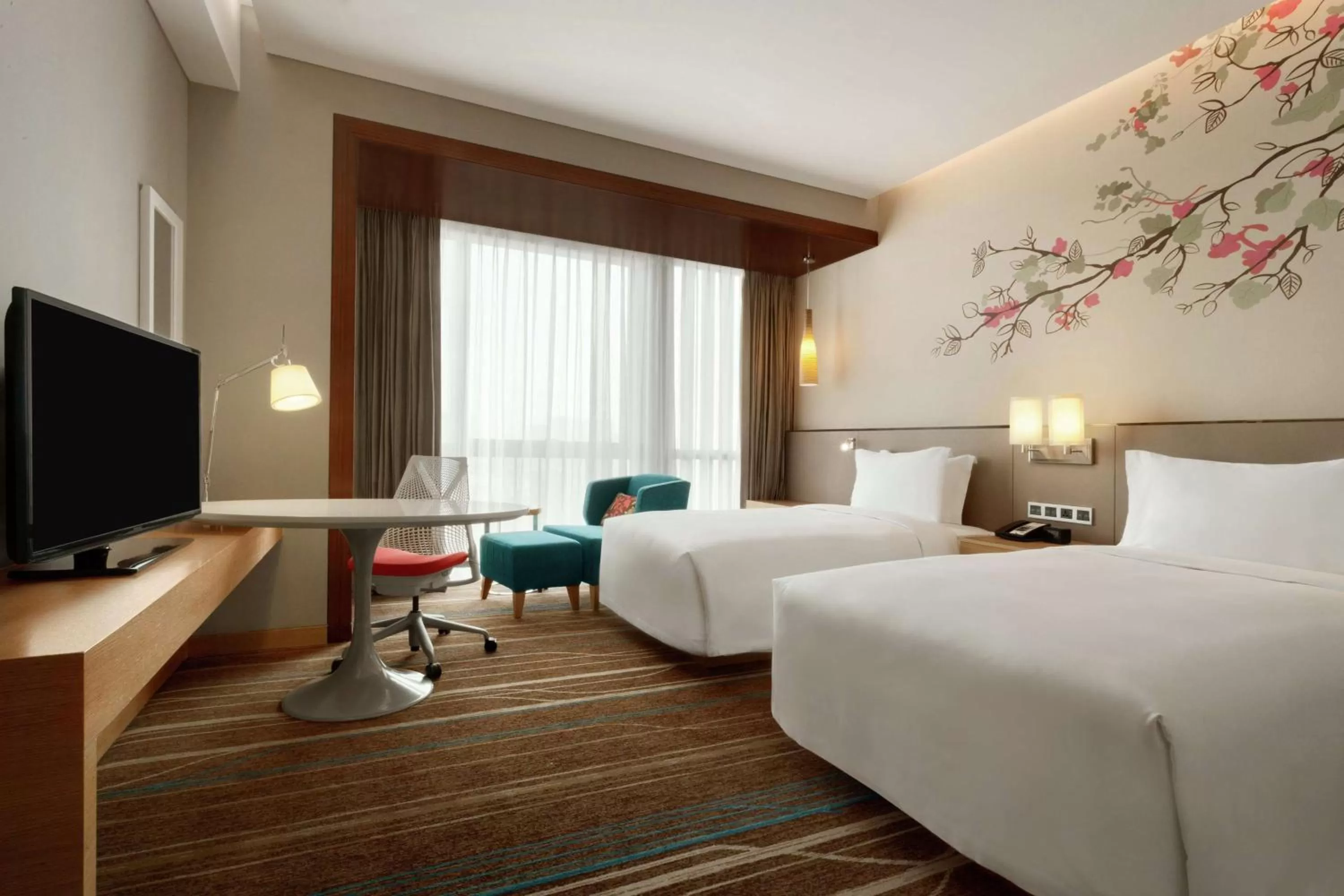 Bedroom, Bed in Hilton Garden Inn Shenzhen Bao'an
