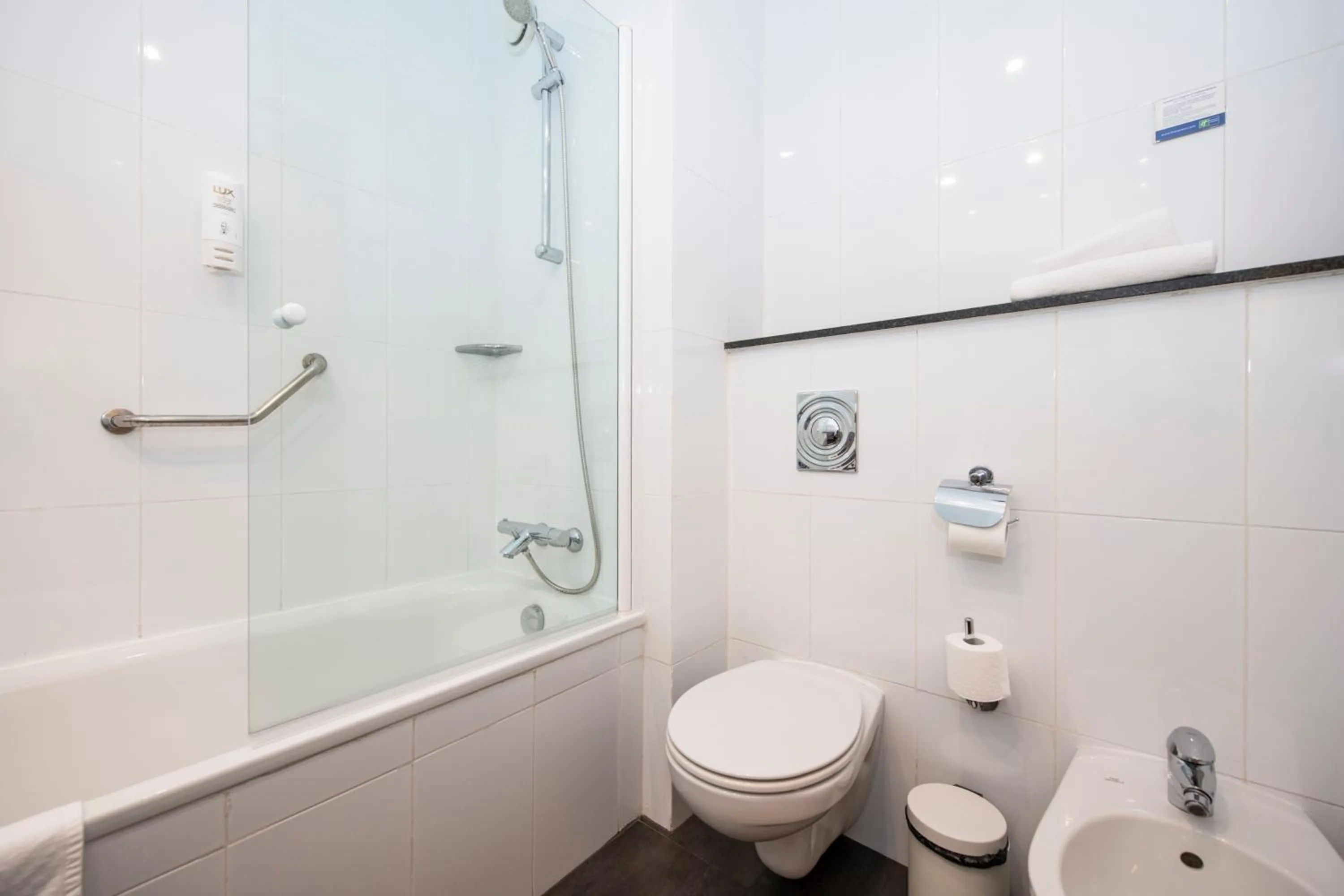 Bathroom in Holiday Inn Express Barcelona - Montmeló by IHG