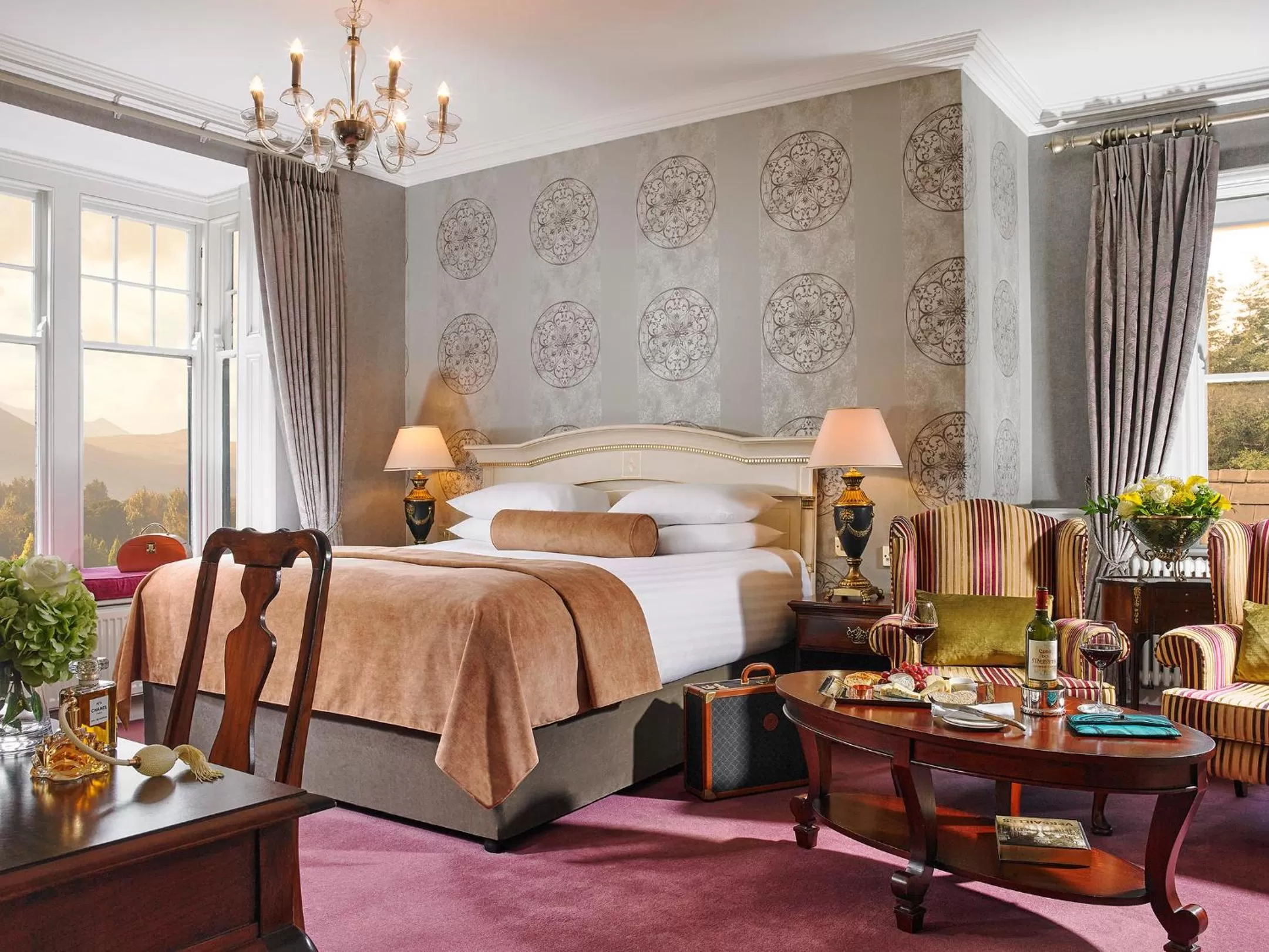 Bedroom, Bed in Killarney Randles Hotel