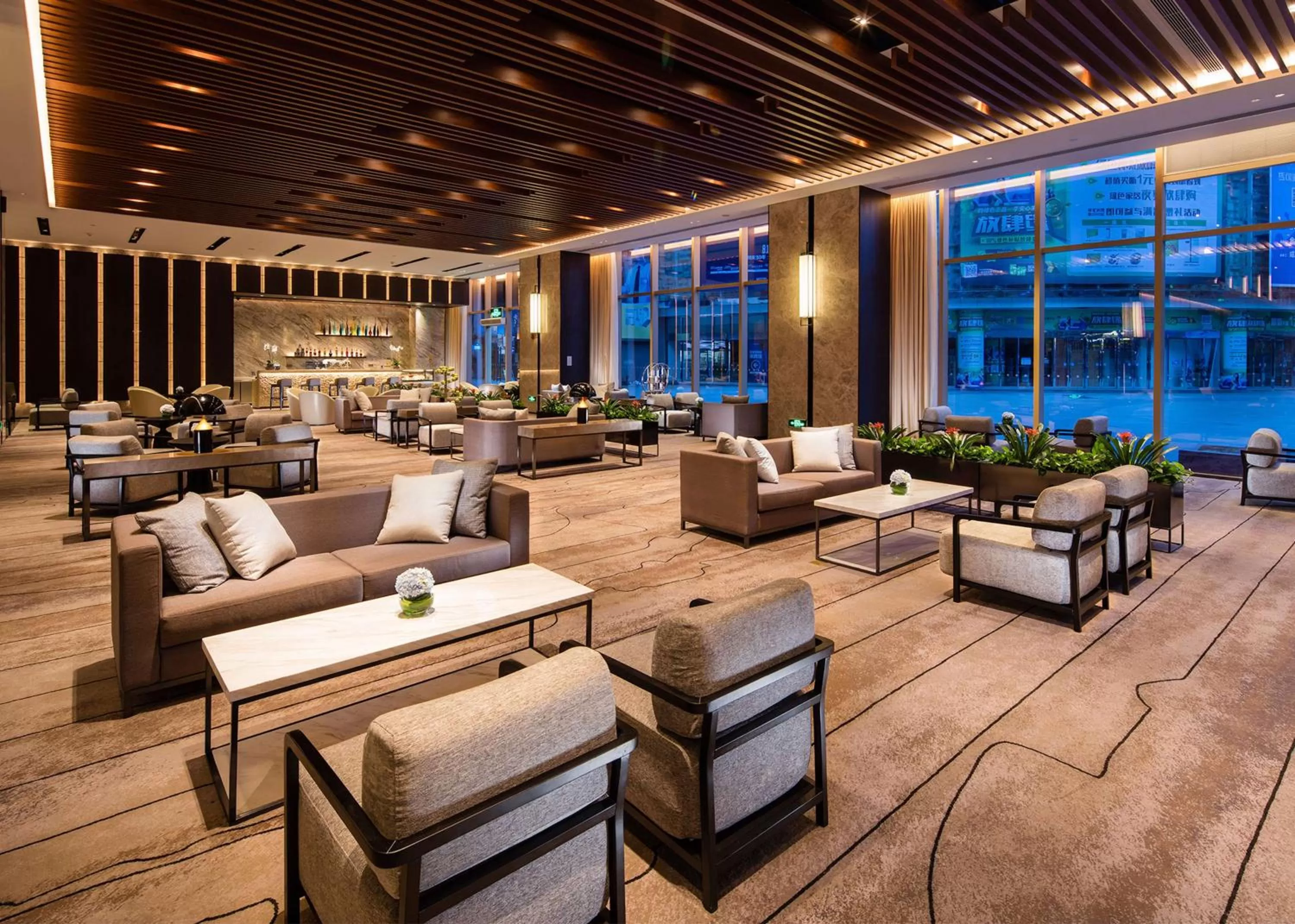 Lounge or bar in DoubleTree by Hilton Chongqing - Nan'an