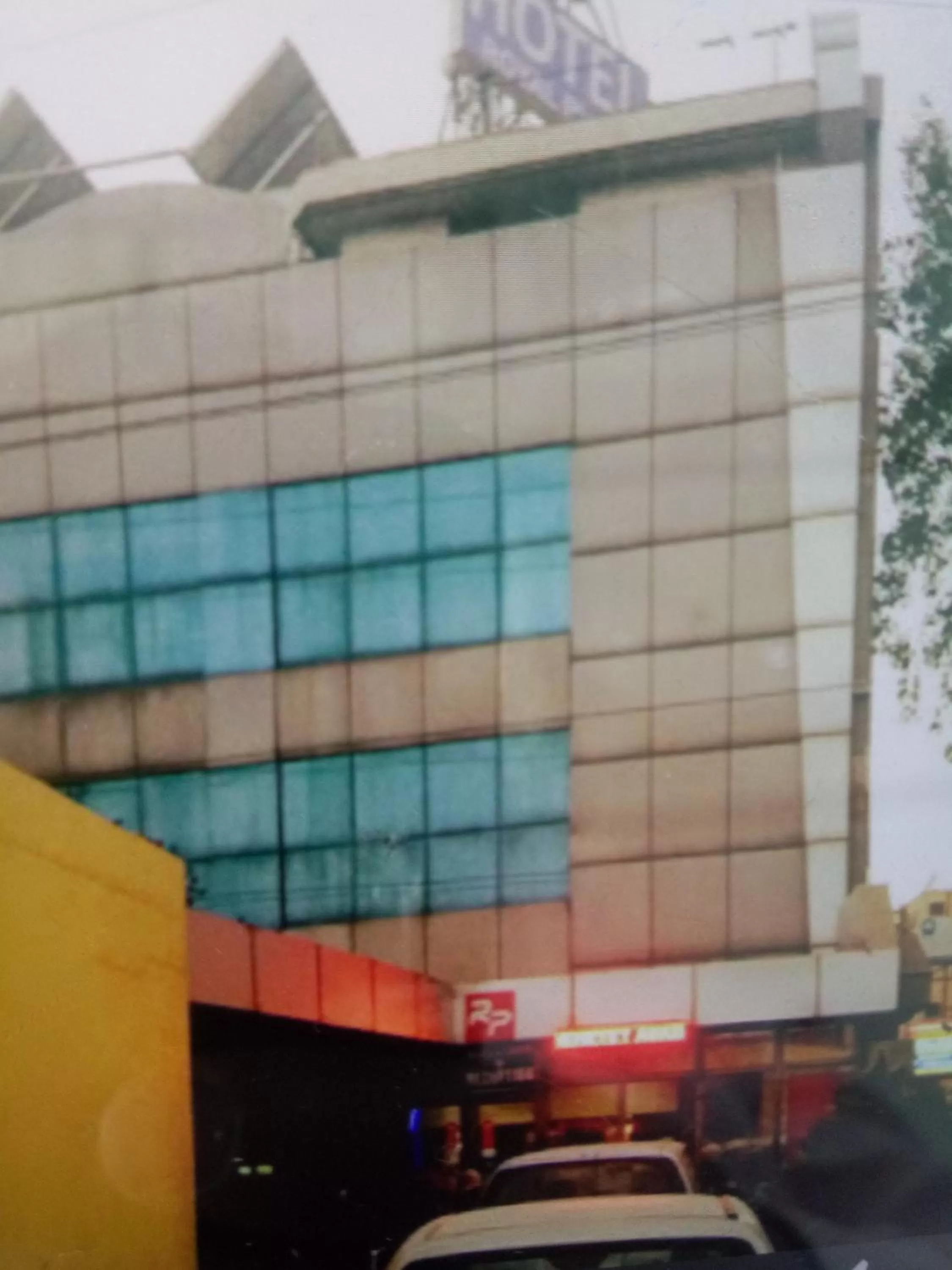 Property building in Hotel Royal Plaza, 4 min from Chandigarh Railway Station
