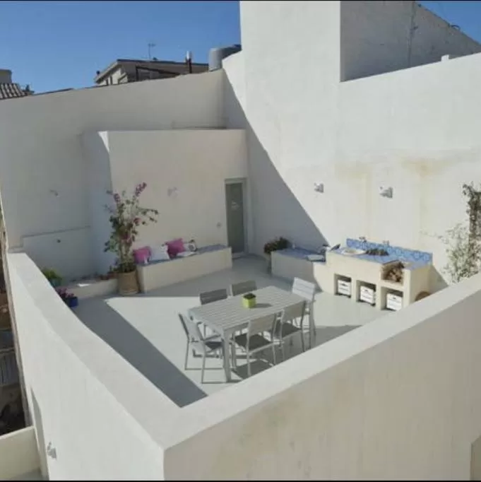 Community Rooms & Wine