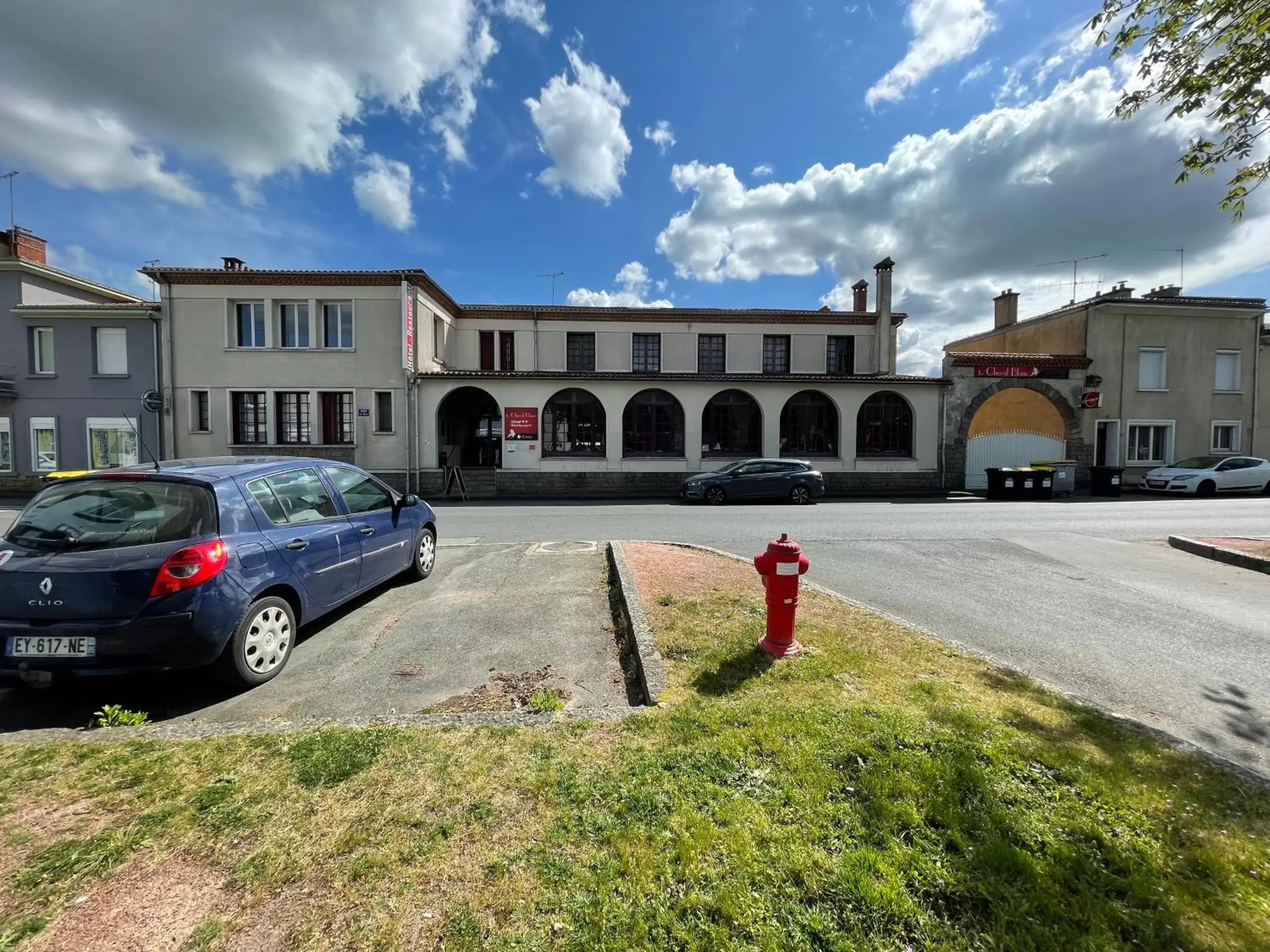 Hotel du Cheval Blanc Hotel du Cheval Blanc