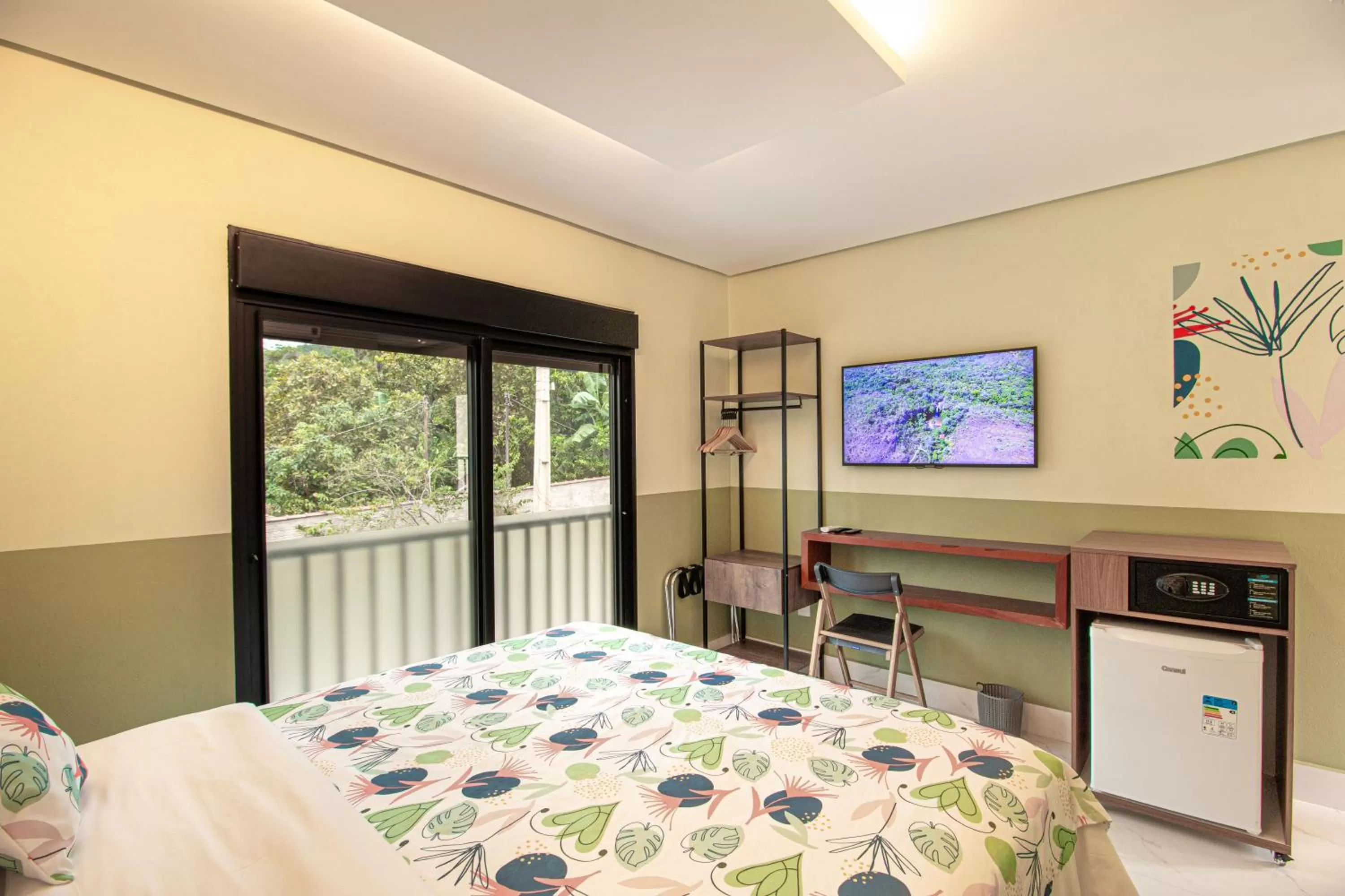 Bedroom, Bed in Pousada Flores do Carmo