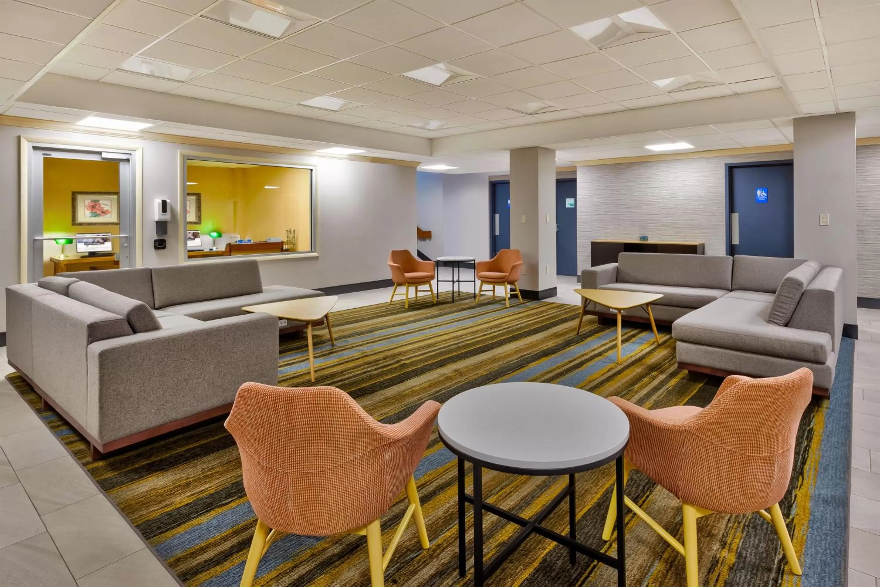 Property building in Holiday Inn Westbury-Long Island by IHG