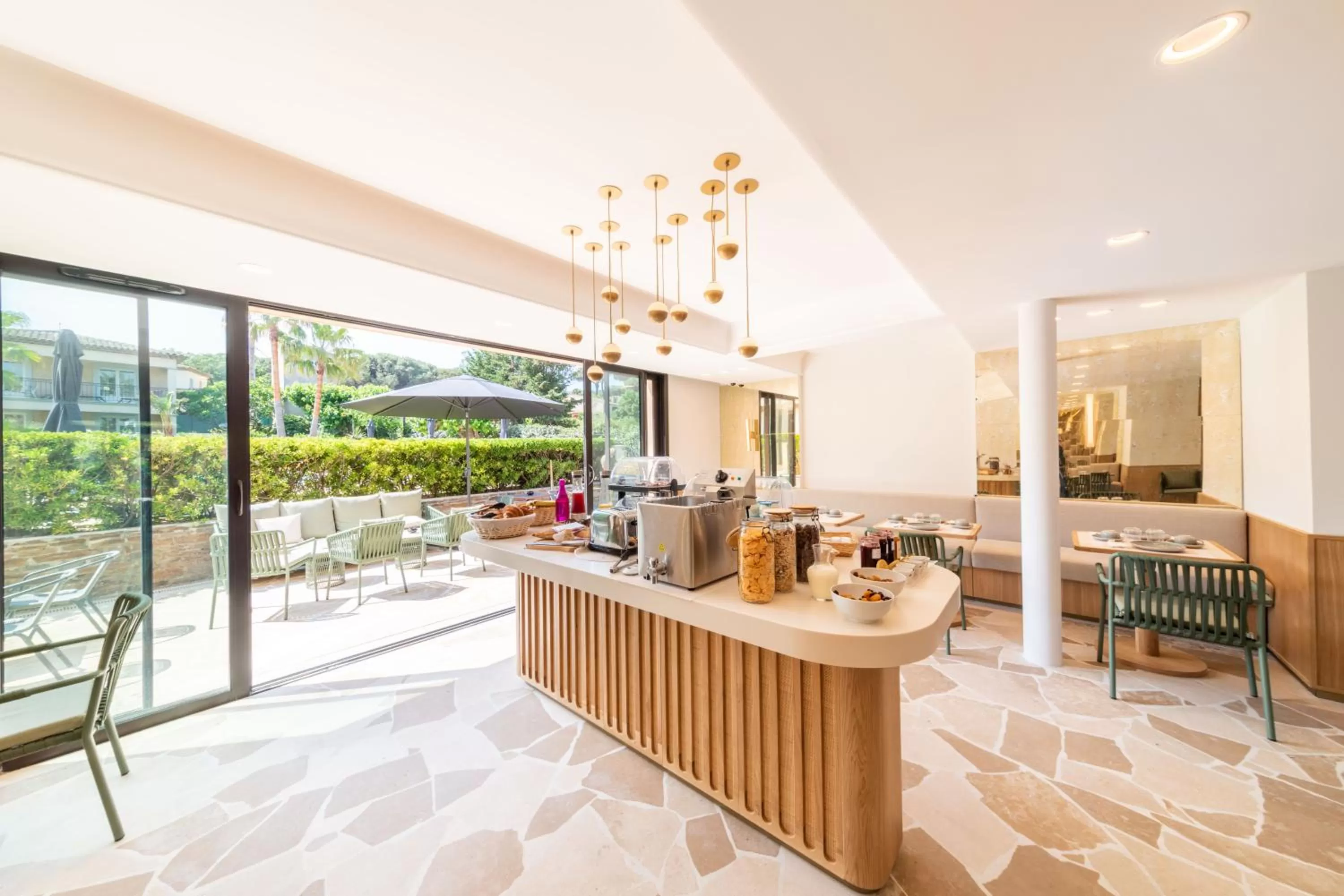 Dining area in Hotel Brin d'Azur - Saint Tropez