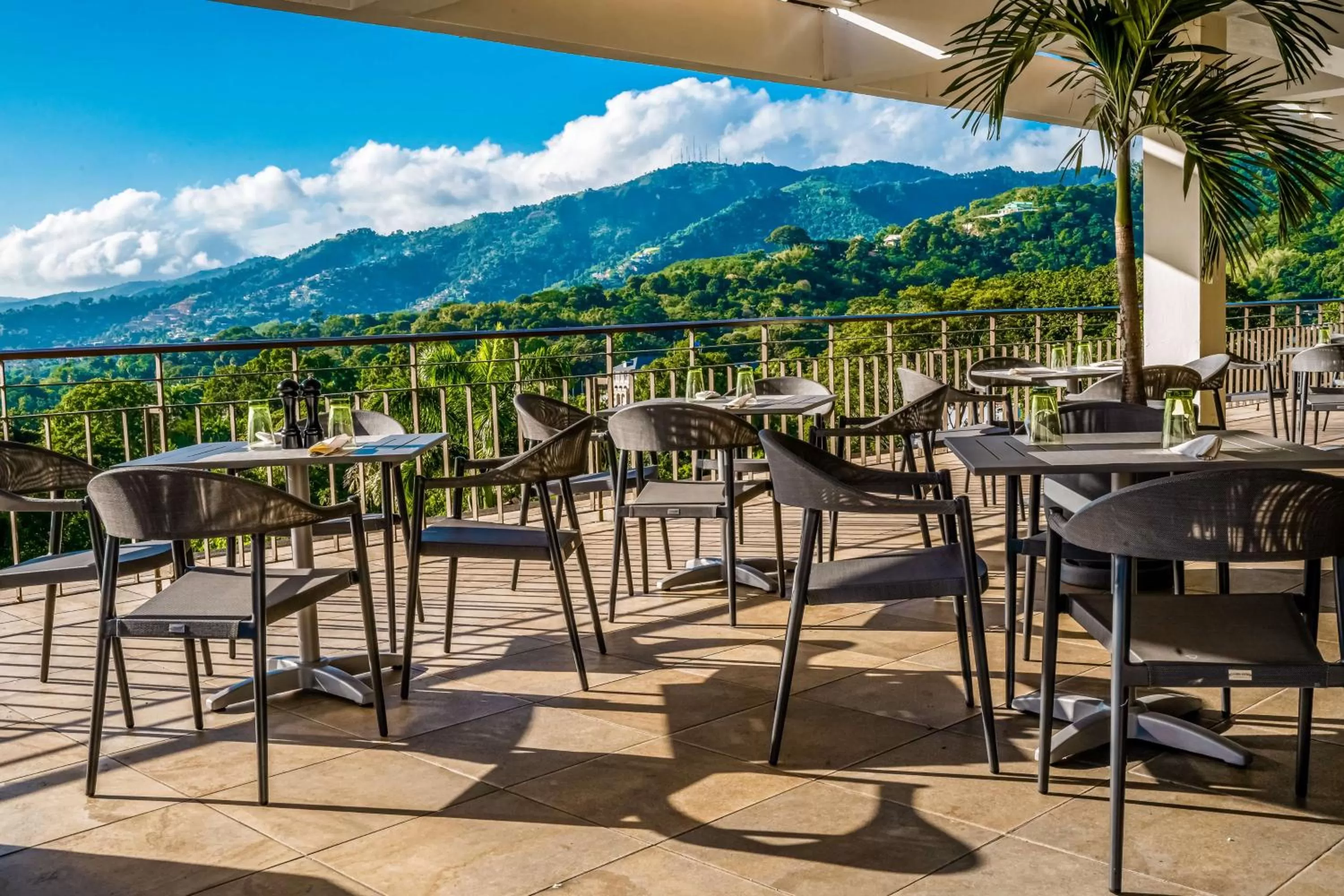 Restaurant/places to eat in Hilton Trinidad & Conference Centre