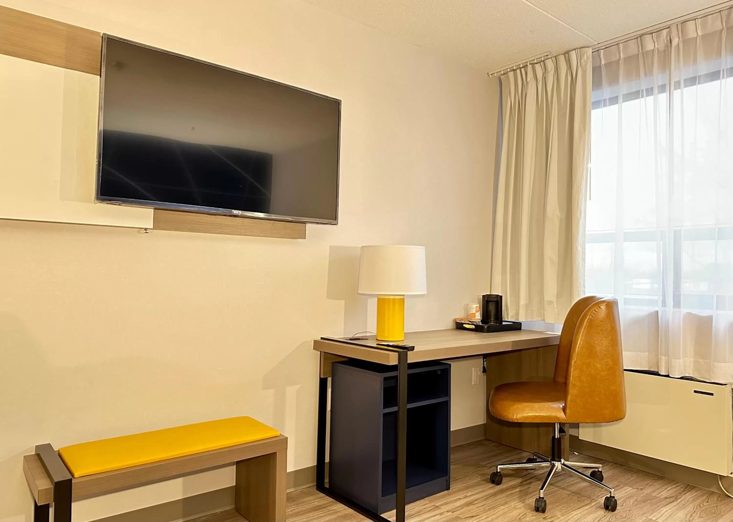 TV and multimedia in Comfort Inn & Suites