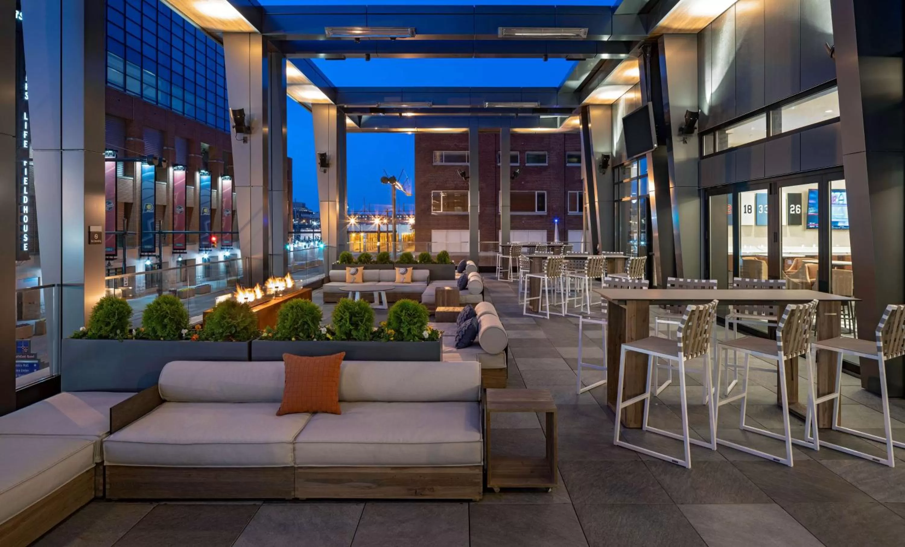 Restaurant/places to eat in Hyatt House Indianapolis Downtown