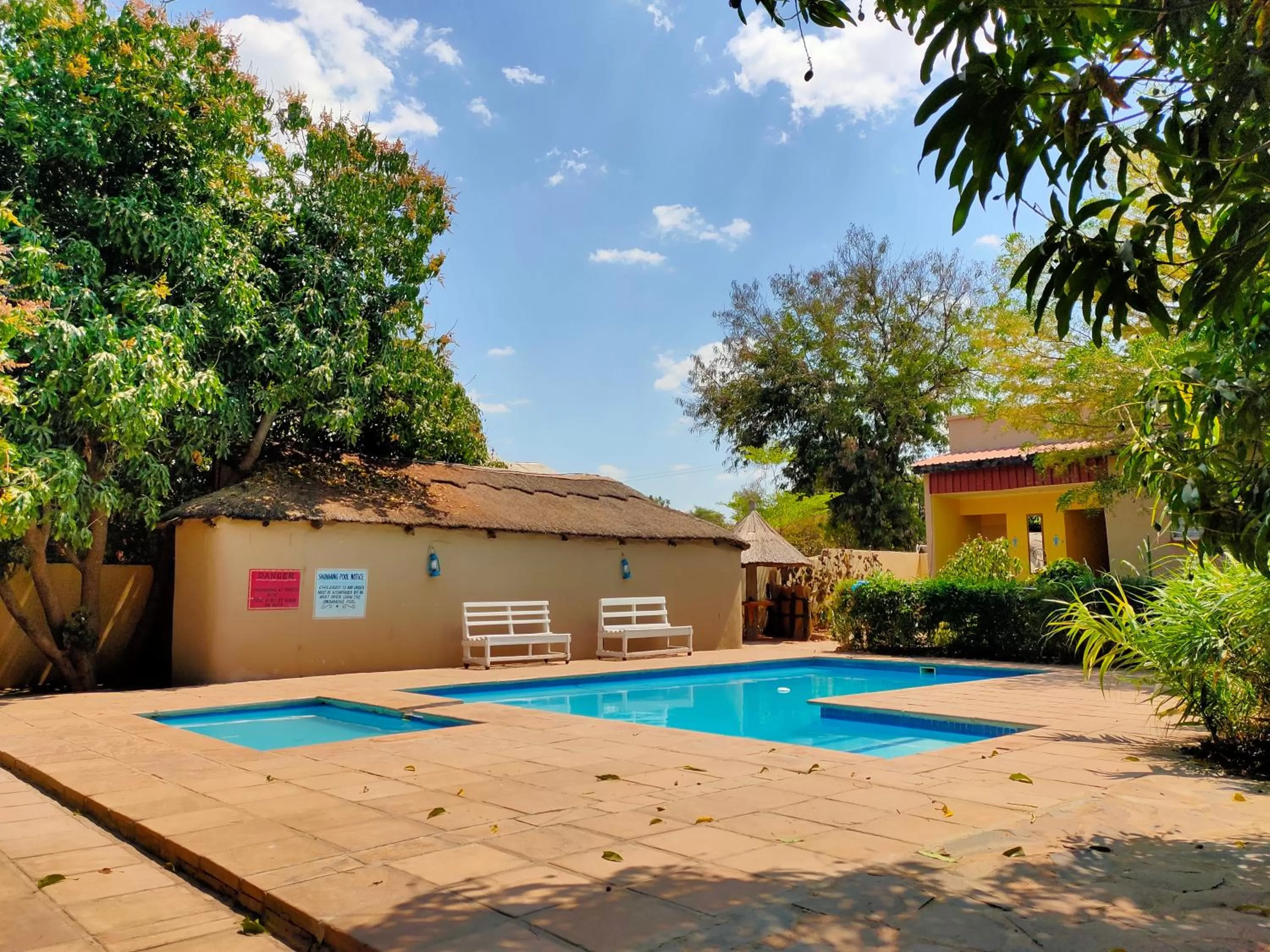 Property building in Golden Days Lodge