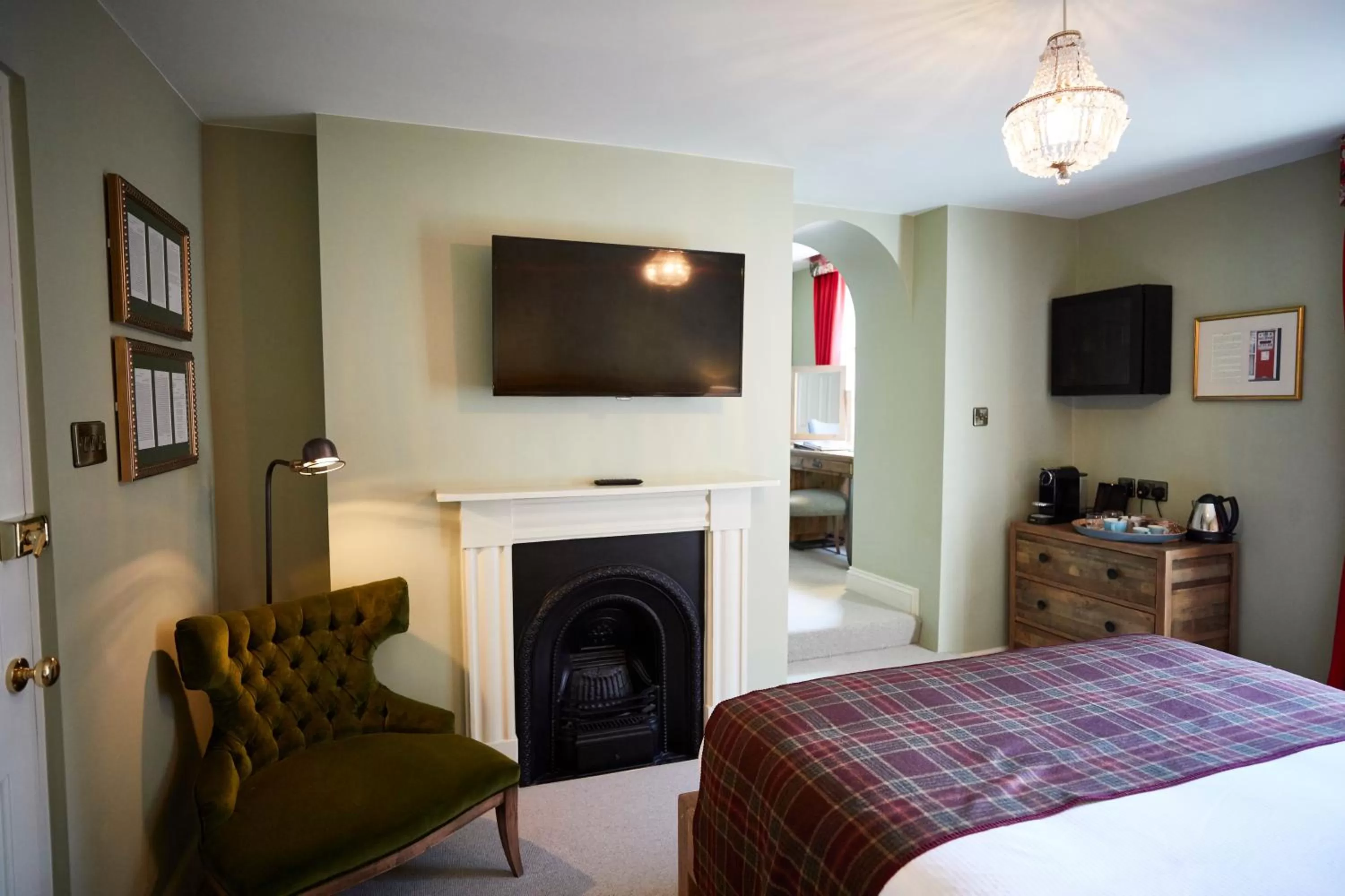 Photo of the whole room, Bed in Wykeham Arms