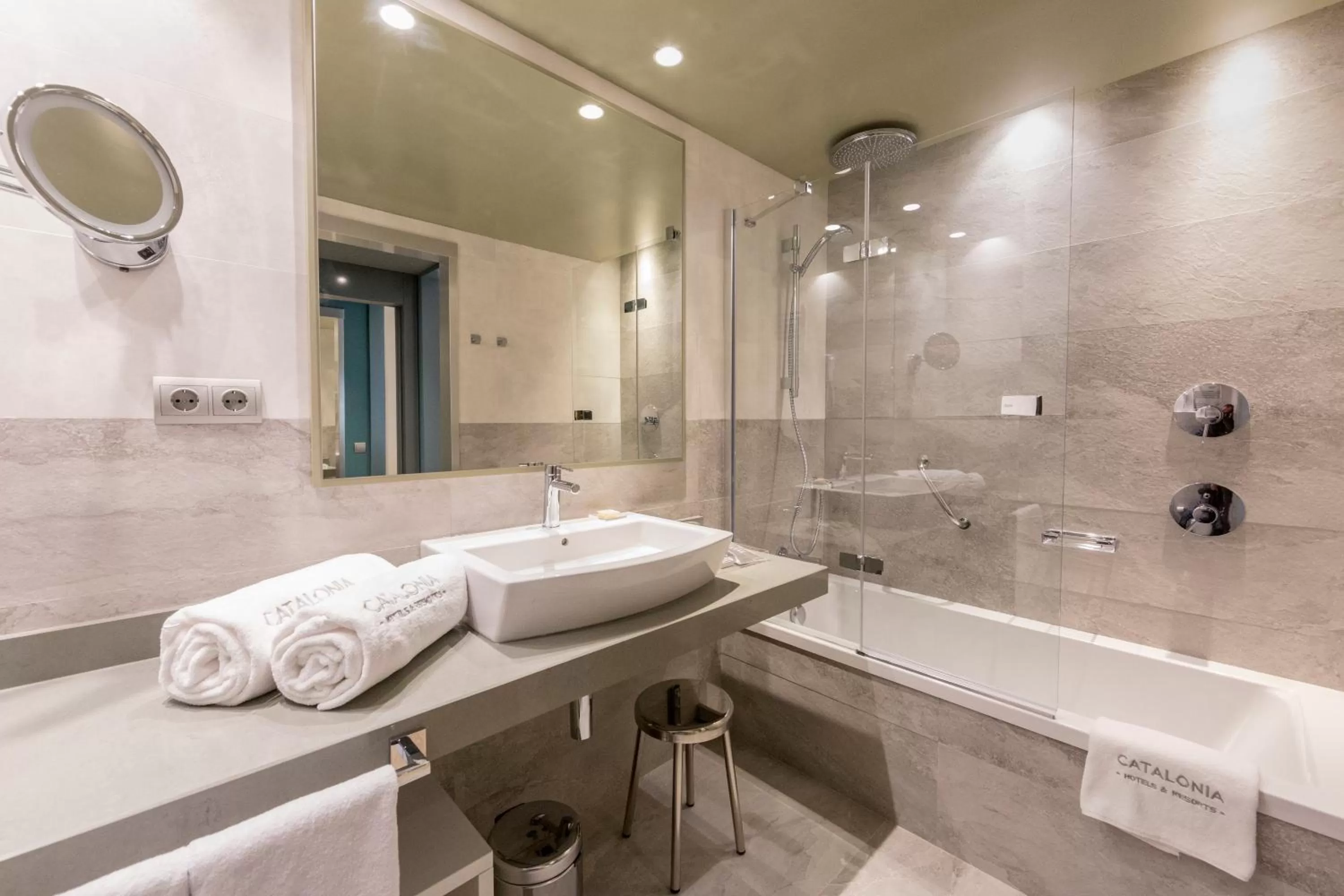 Bathroom in Catalonia Granada