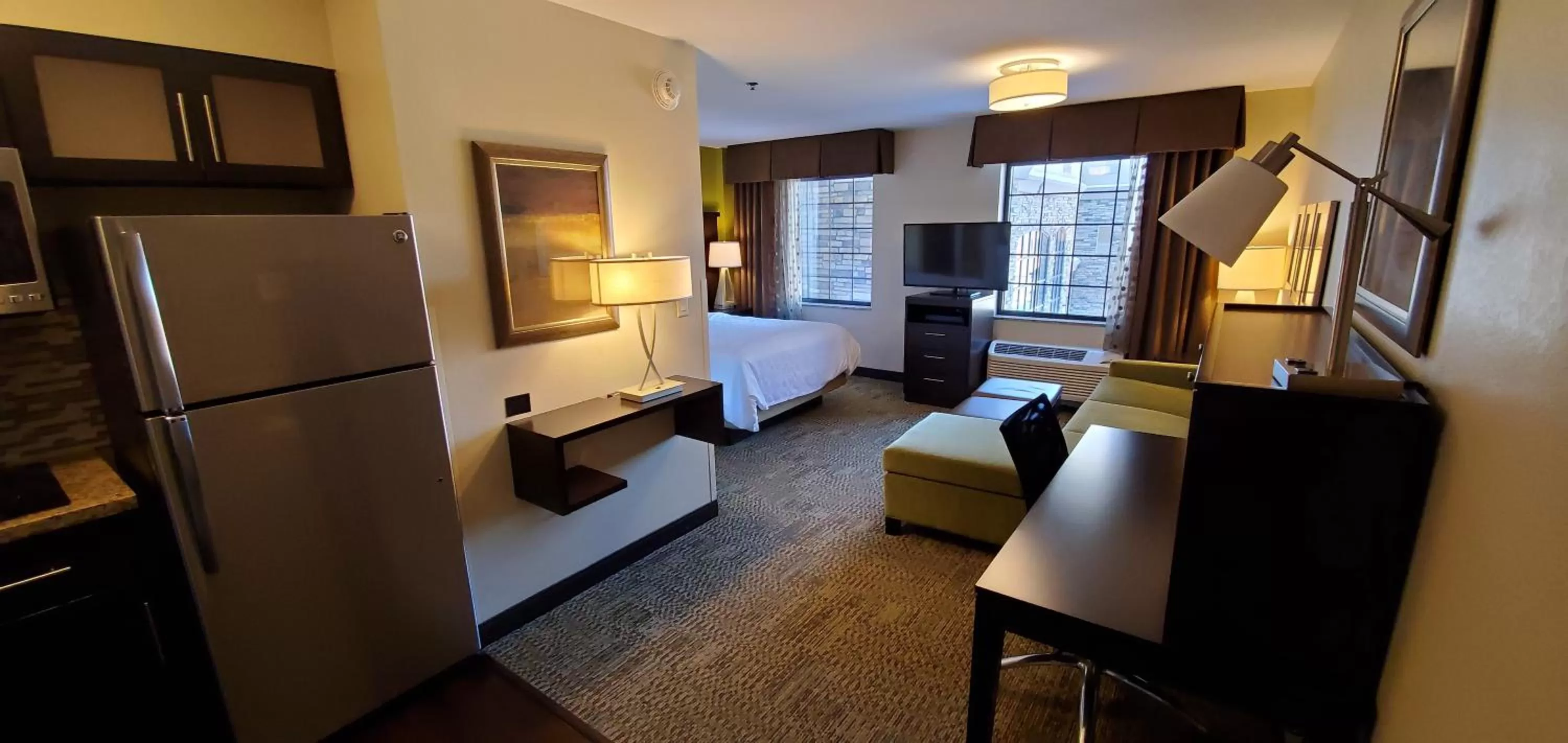 Photo of the whole room, Bed in Staybridge Suites Eau Claire - Altoona by IHG