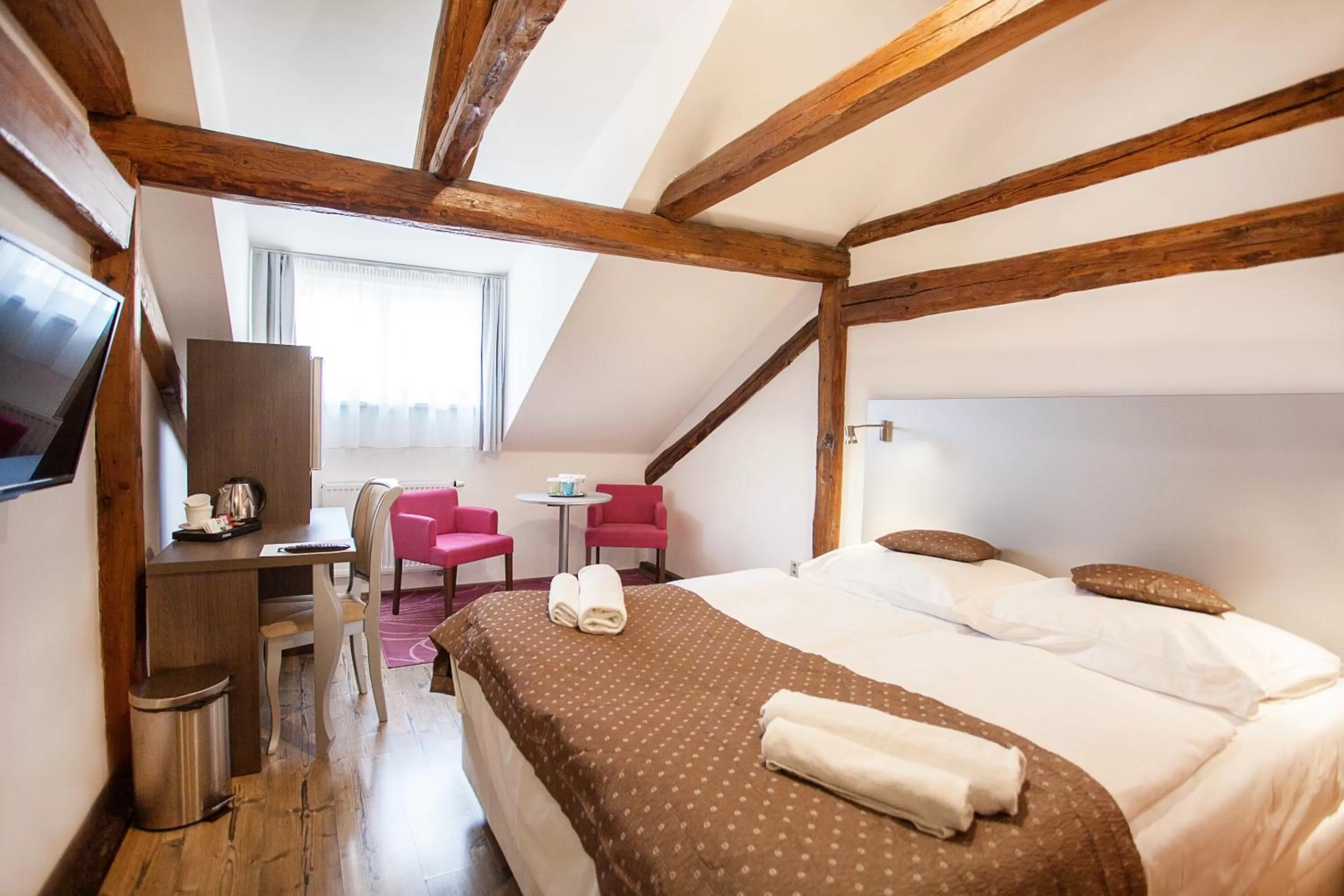 Bed in Hotel U Tří hrušek suites & apartments