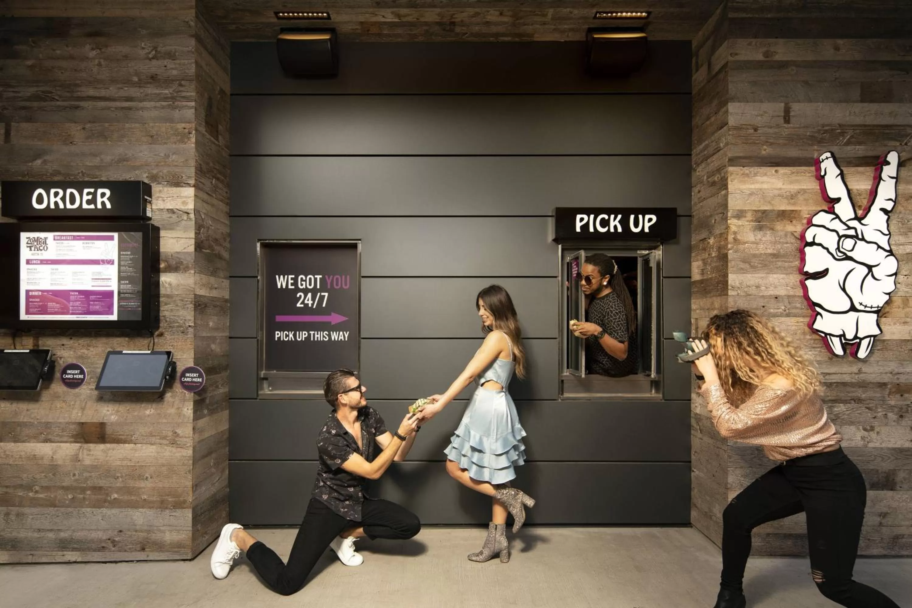 Restaurant/places to eat in Moxy Austin - University