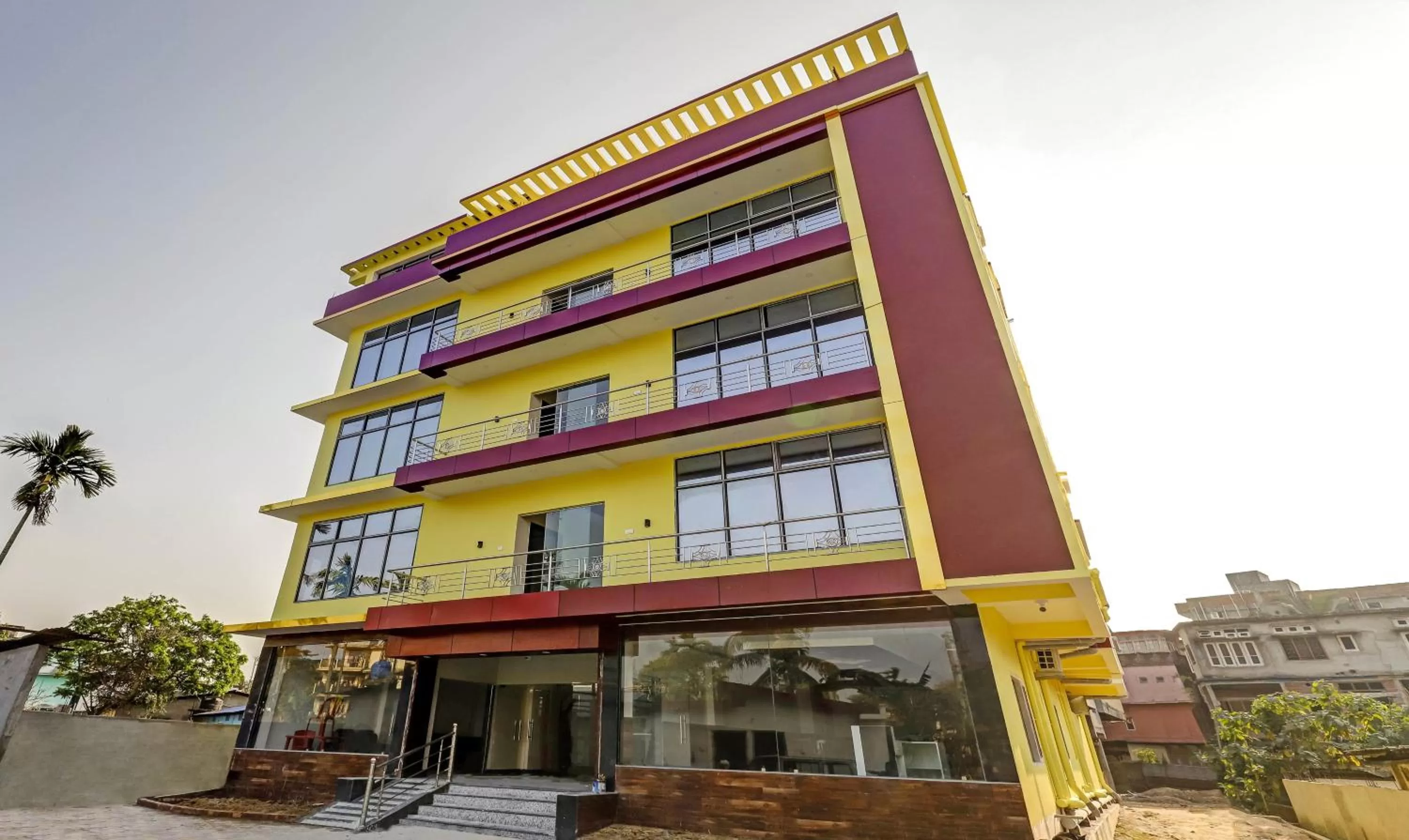 Property building in Treebo Hotel Mobi VIP Airport