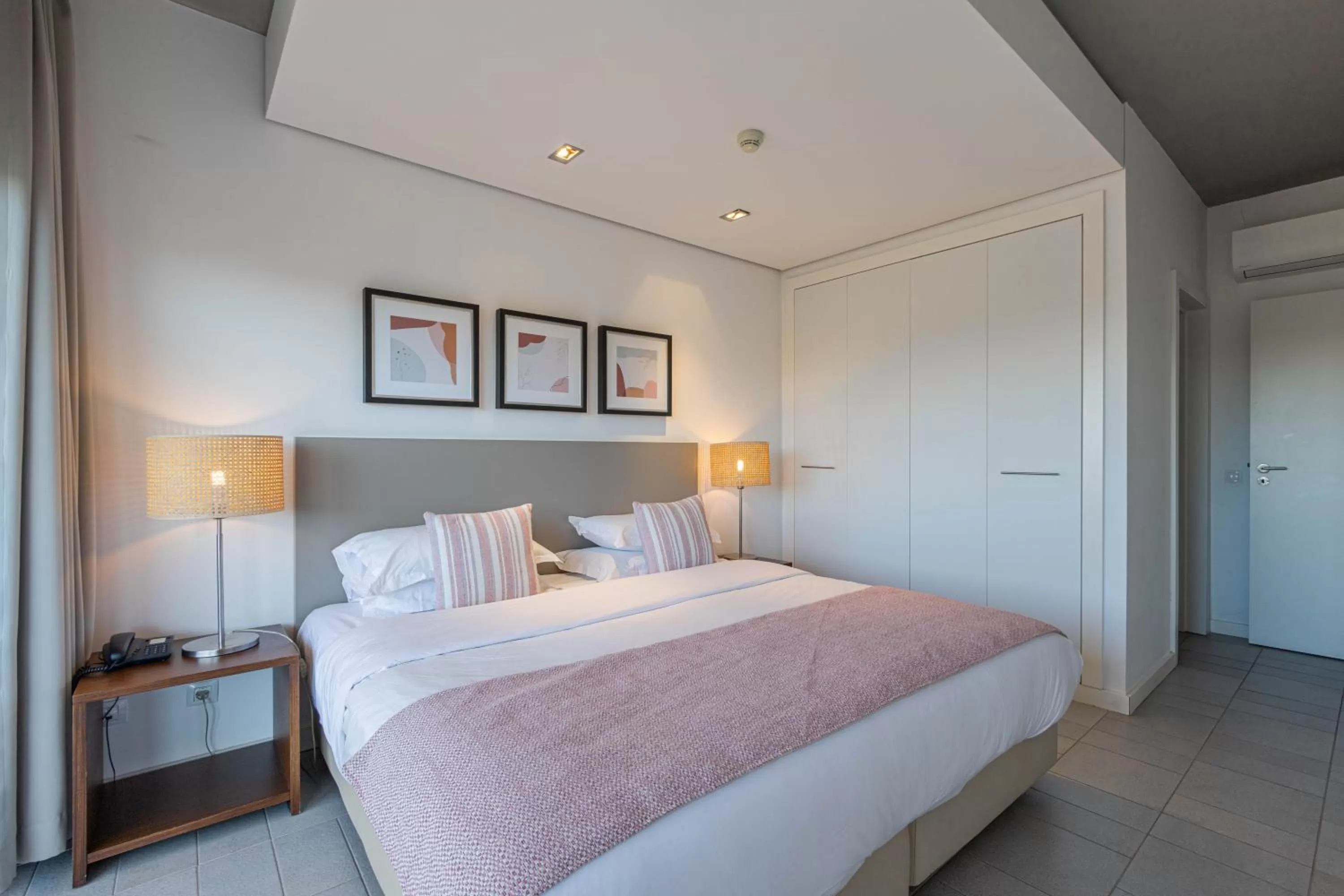 Bedroom, Bed in Pelican Alvor