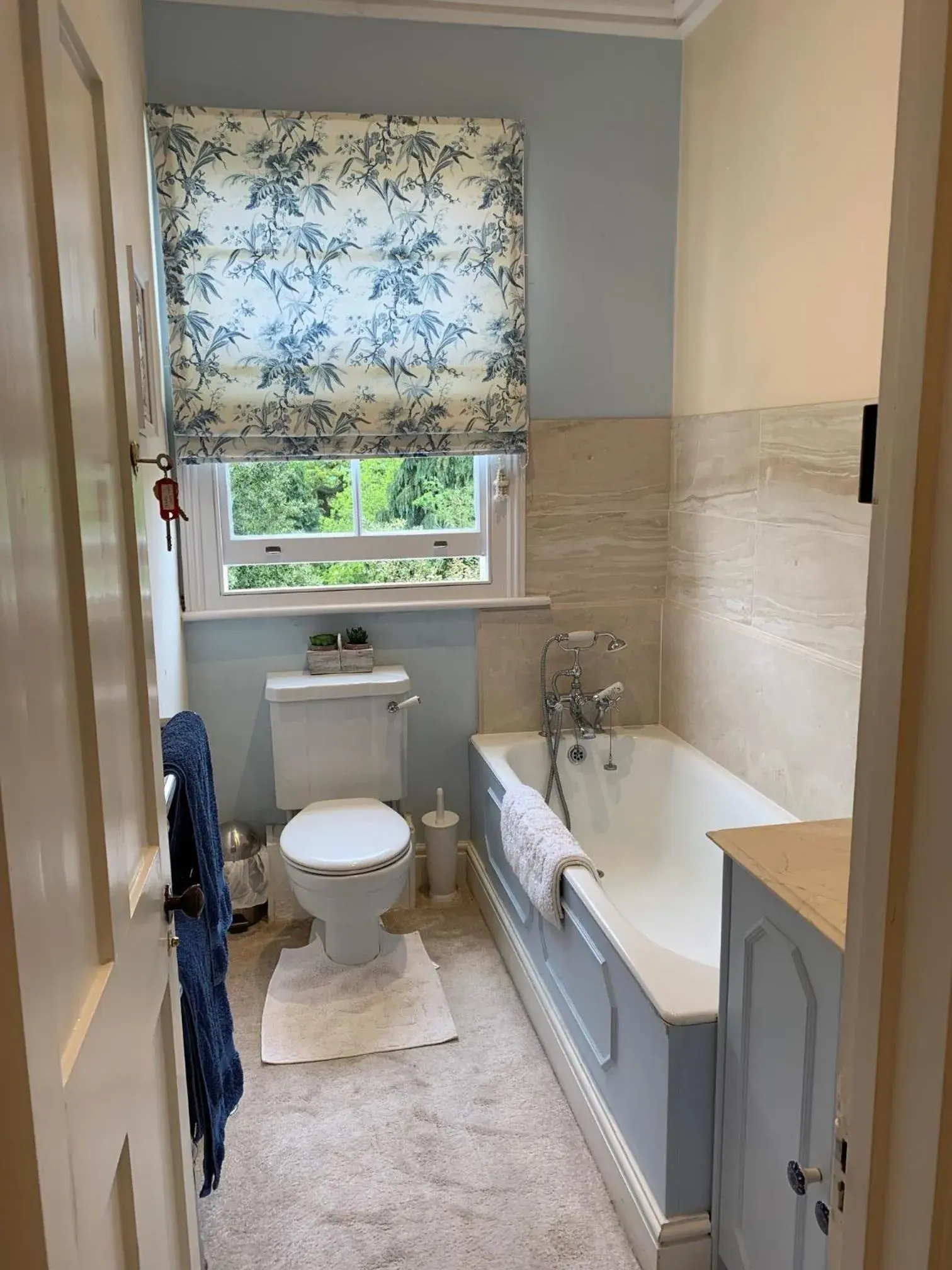 Double Room with Private Bathroom in Lodge Farm Bed & Breakfast Double Room with Private Bathroom in Lodge Farm Bed & Breakfast