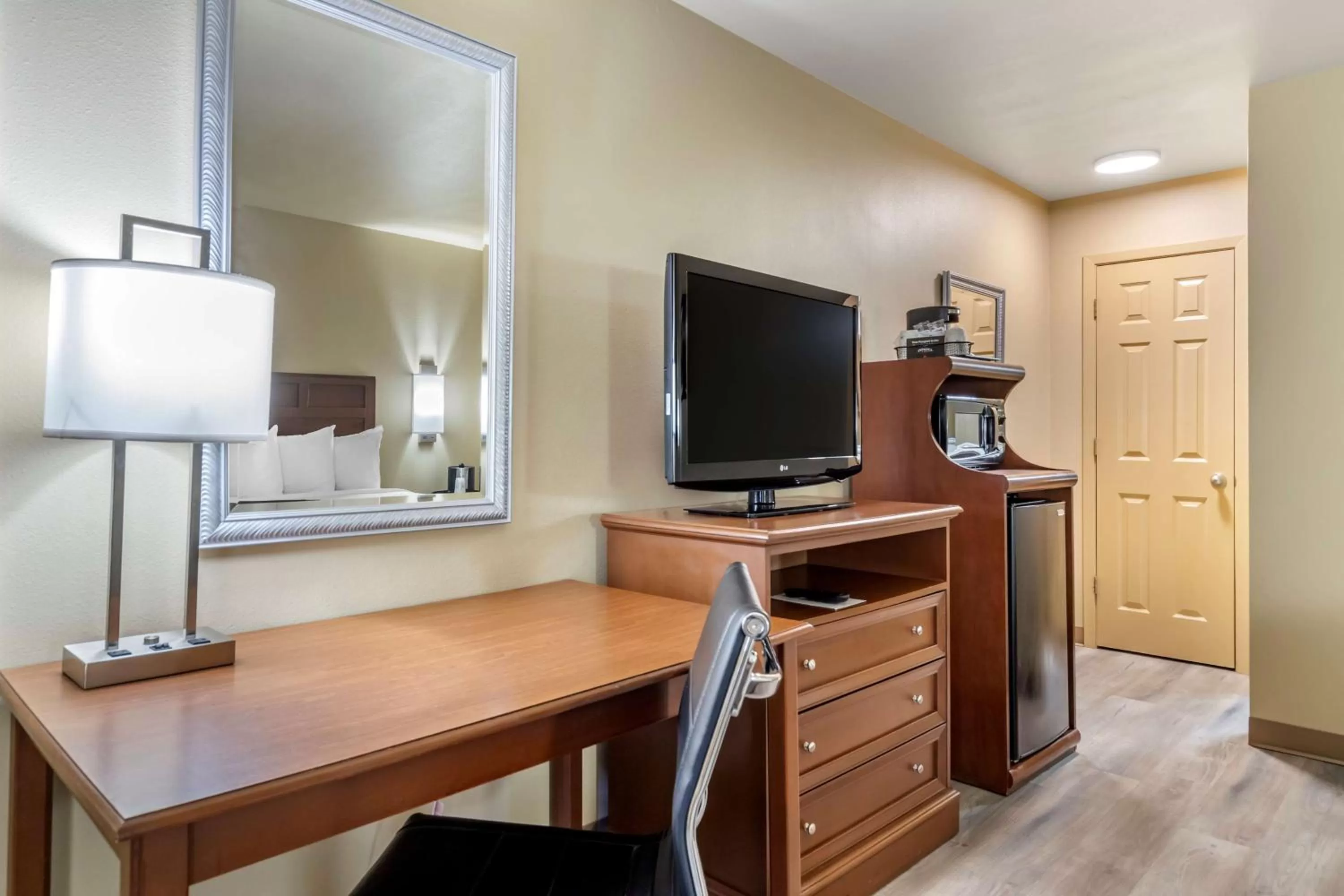 Bedroom in Best Western Dos Rios