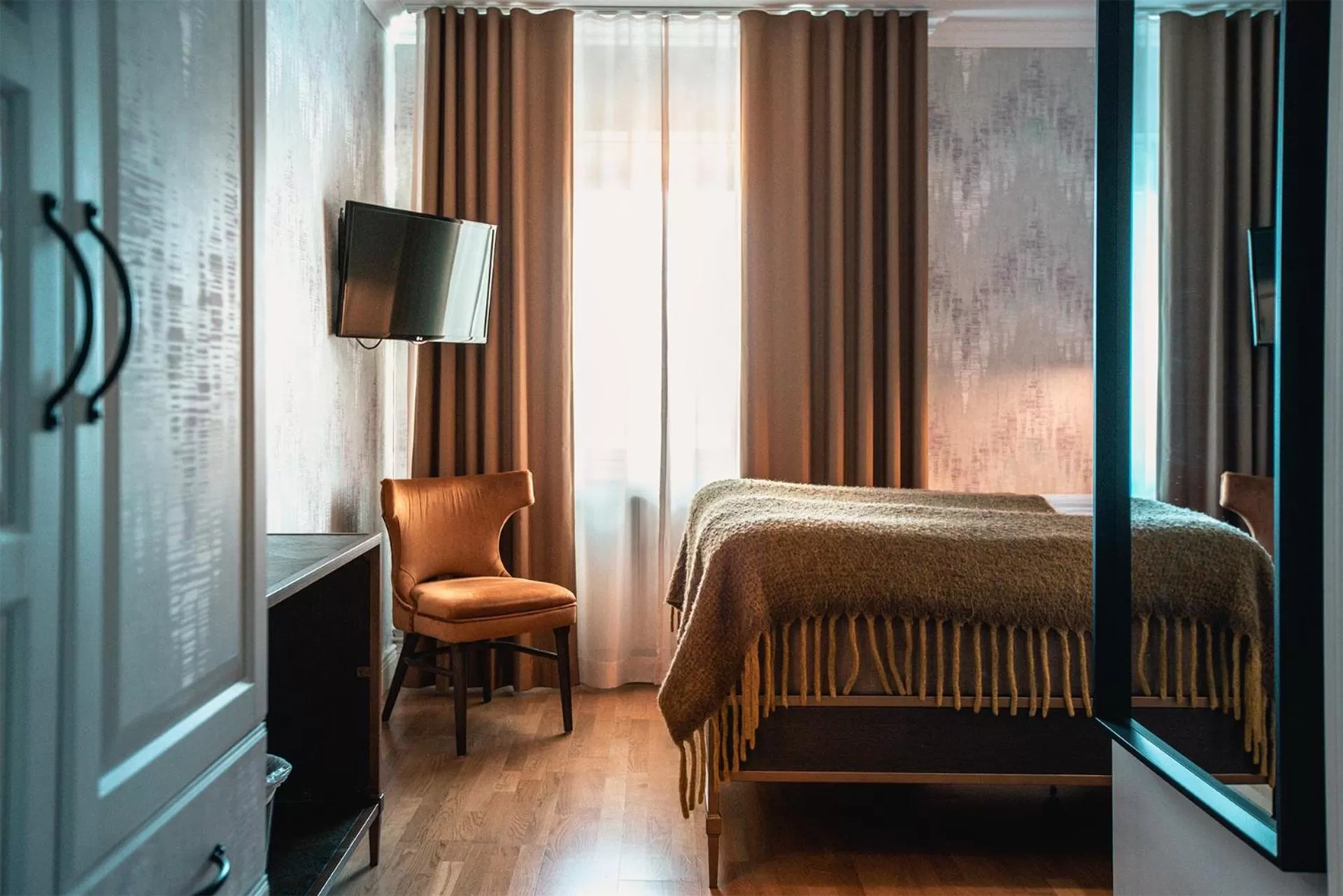 Bed in Sunlight Hotel Conference & Spa