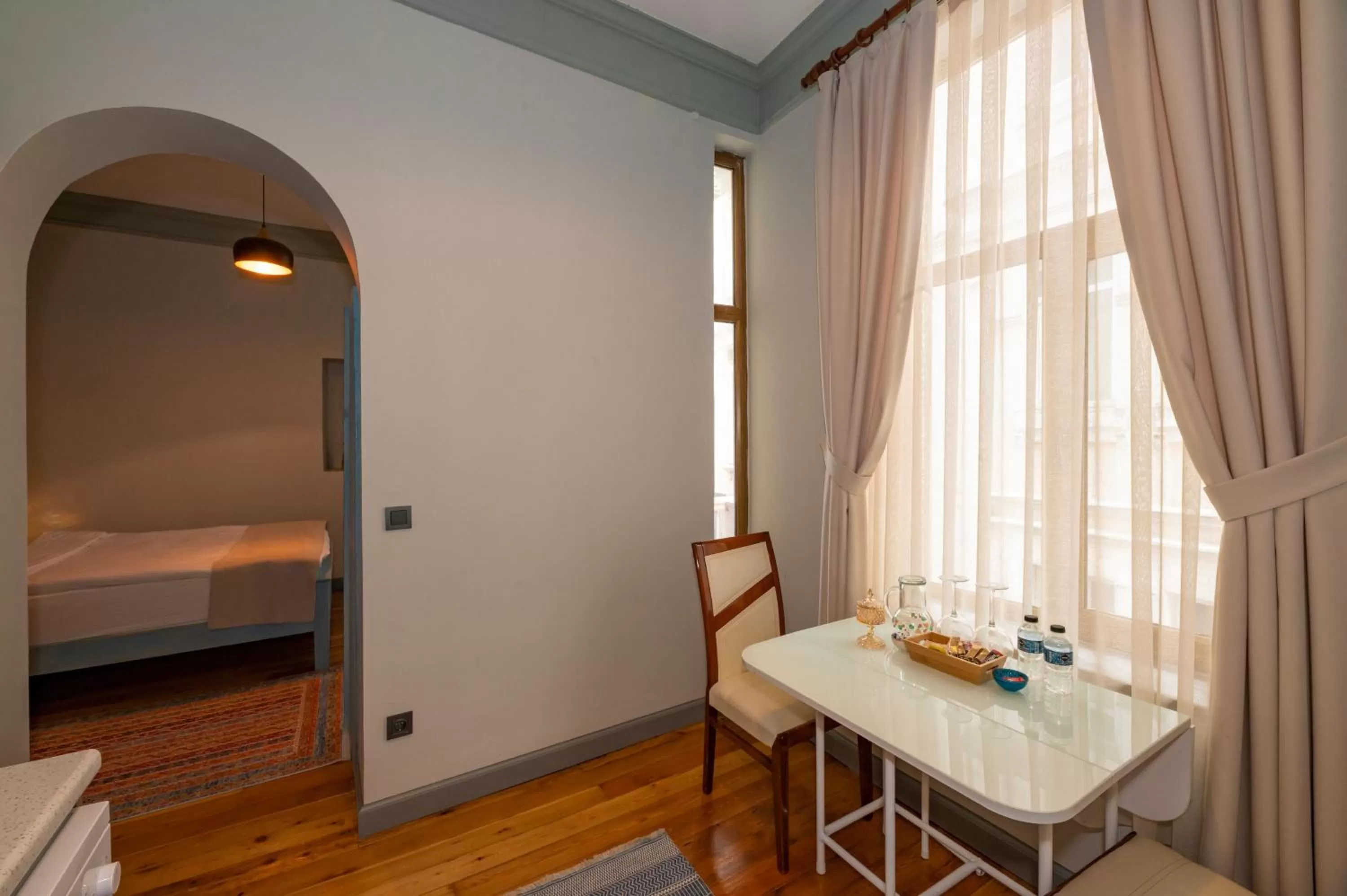 Dining area, Bed in O'Pera Okanlı Suites