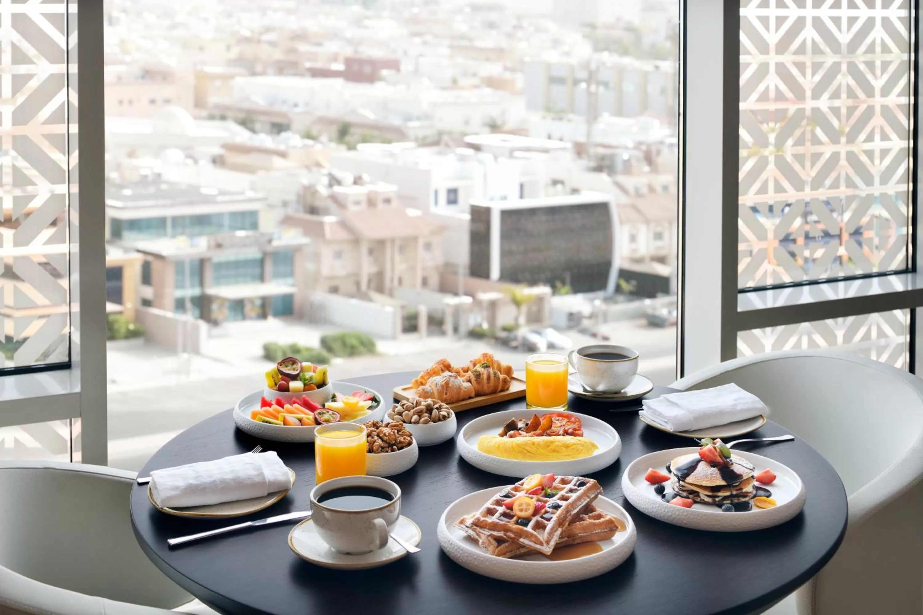 Photo of the whole room in Crowne Plaza - Jeddah Al Salam by IHG