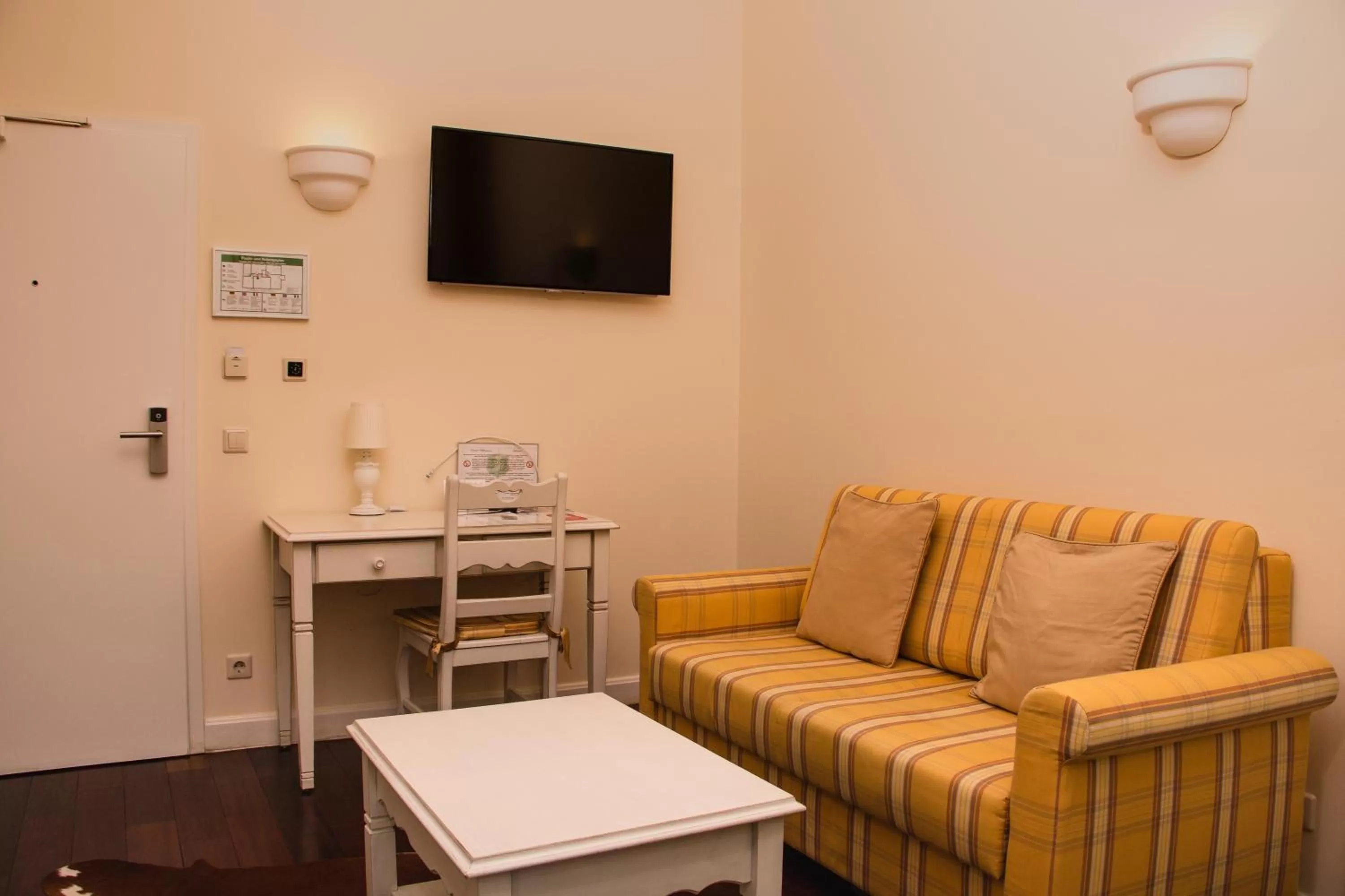 Photo of the whole room in Hotel Villa Marstall